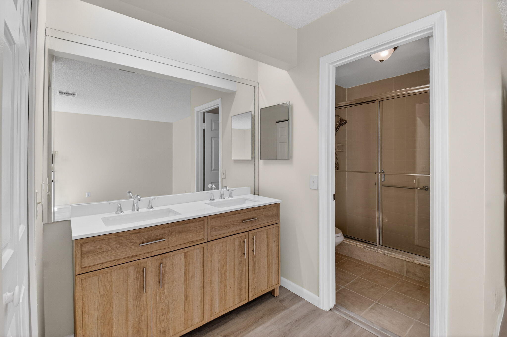 3149 Kingswood Terrace