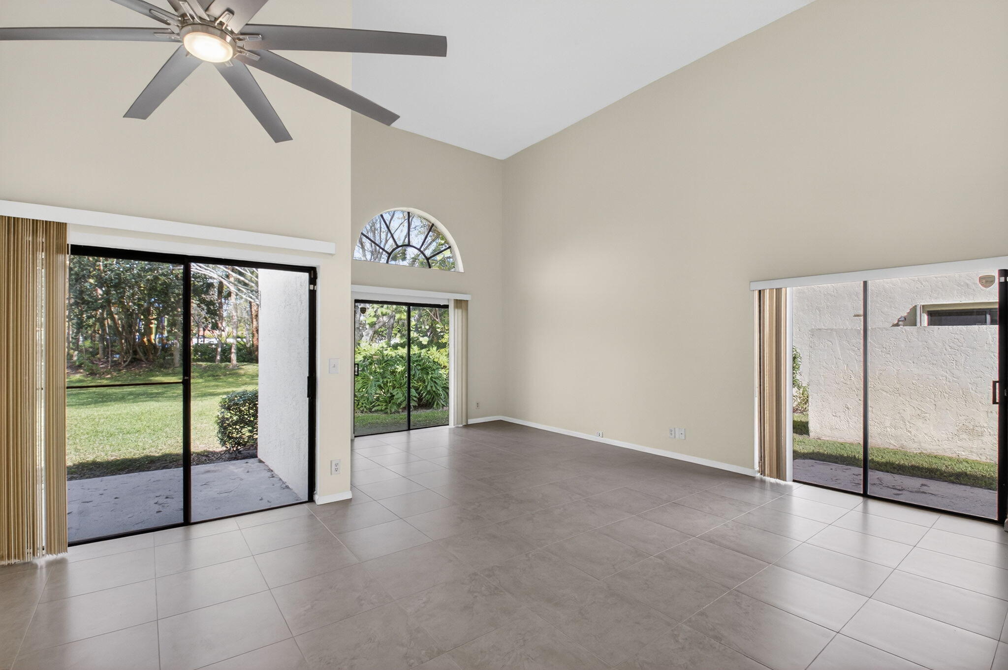 3149 Kingswood Terrace