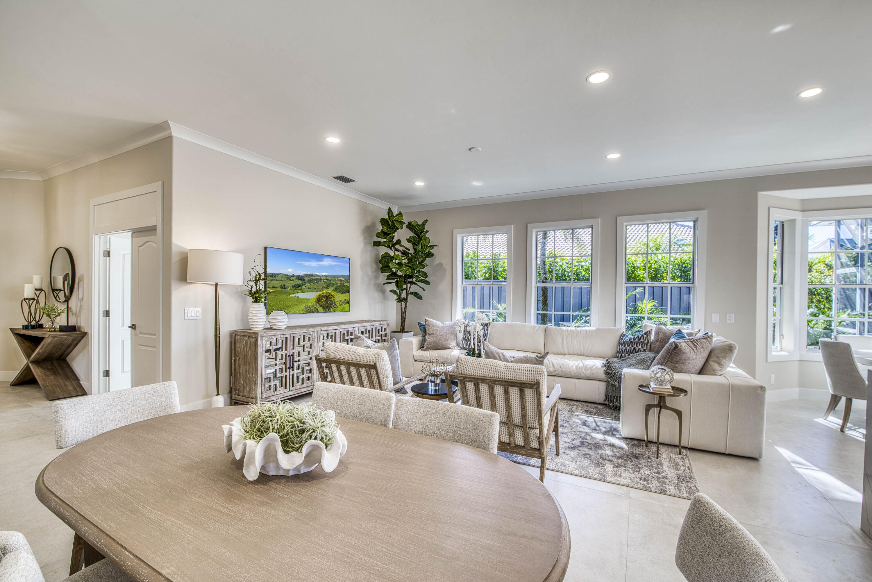 1003 Diamond Head Way