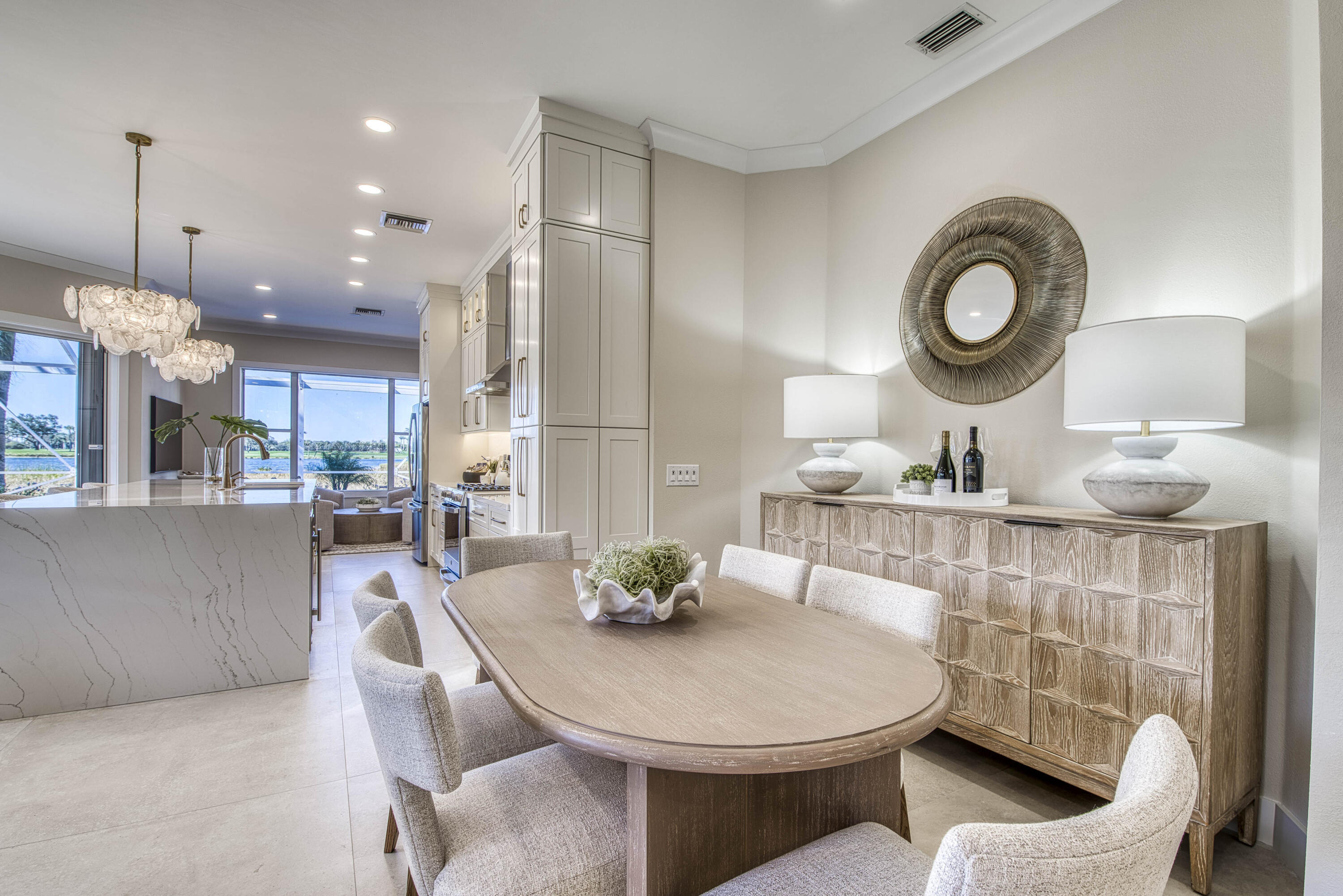 1003 Diamond Head Way