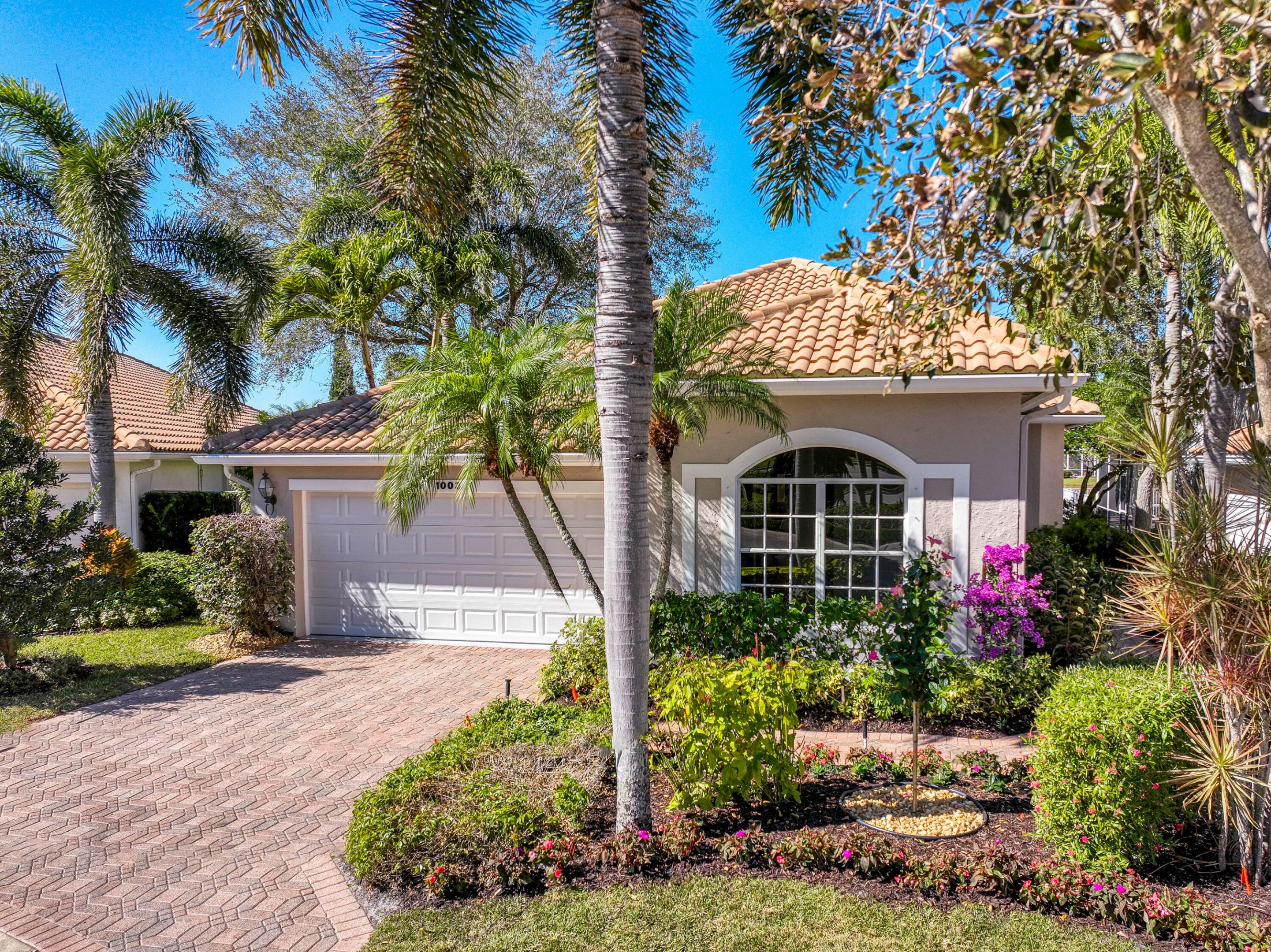 1003 Diamond Head Way