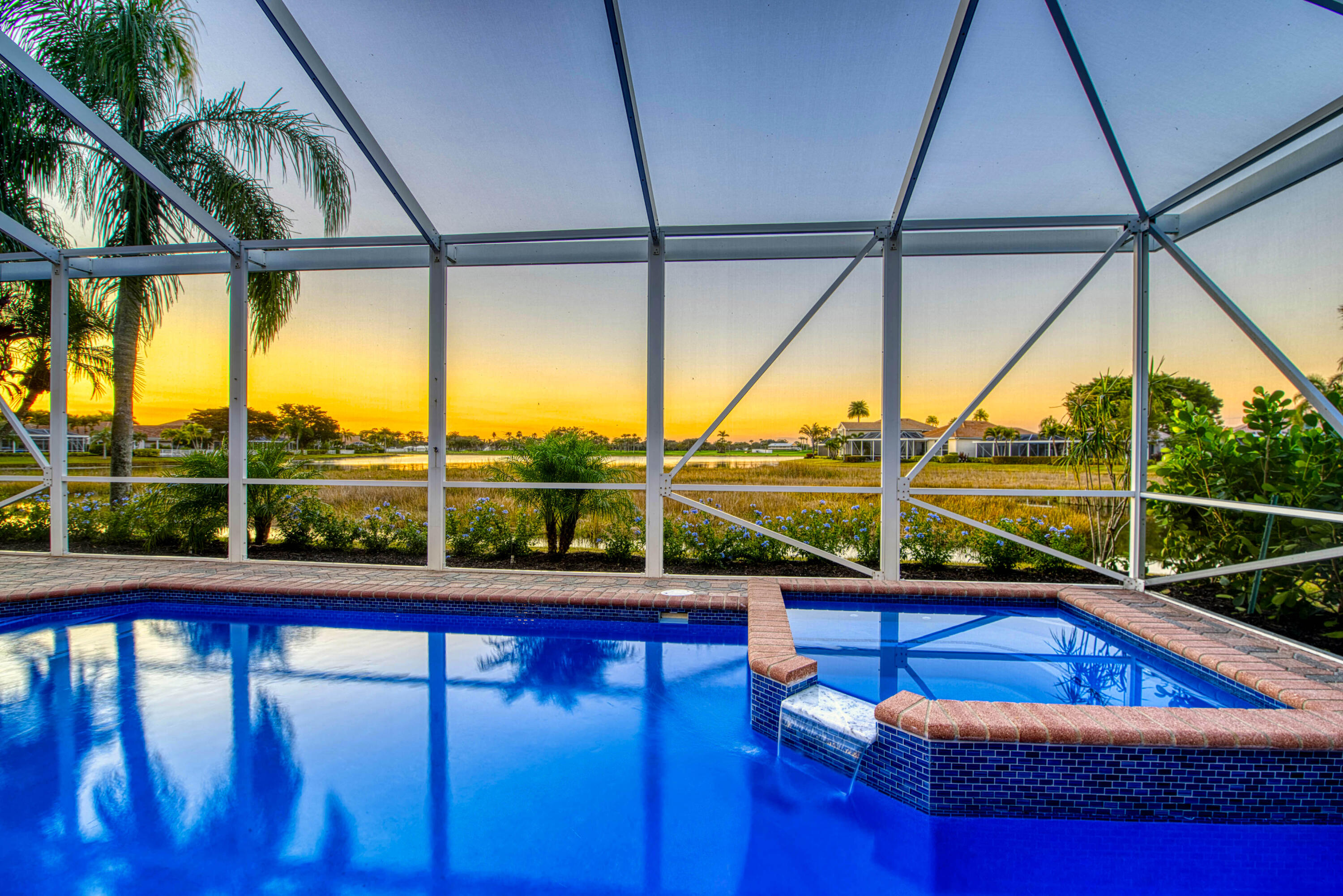 1003 Diamond Head Way