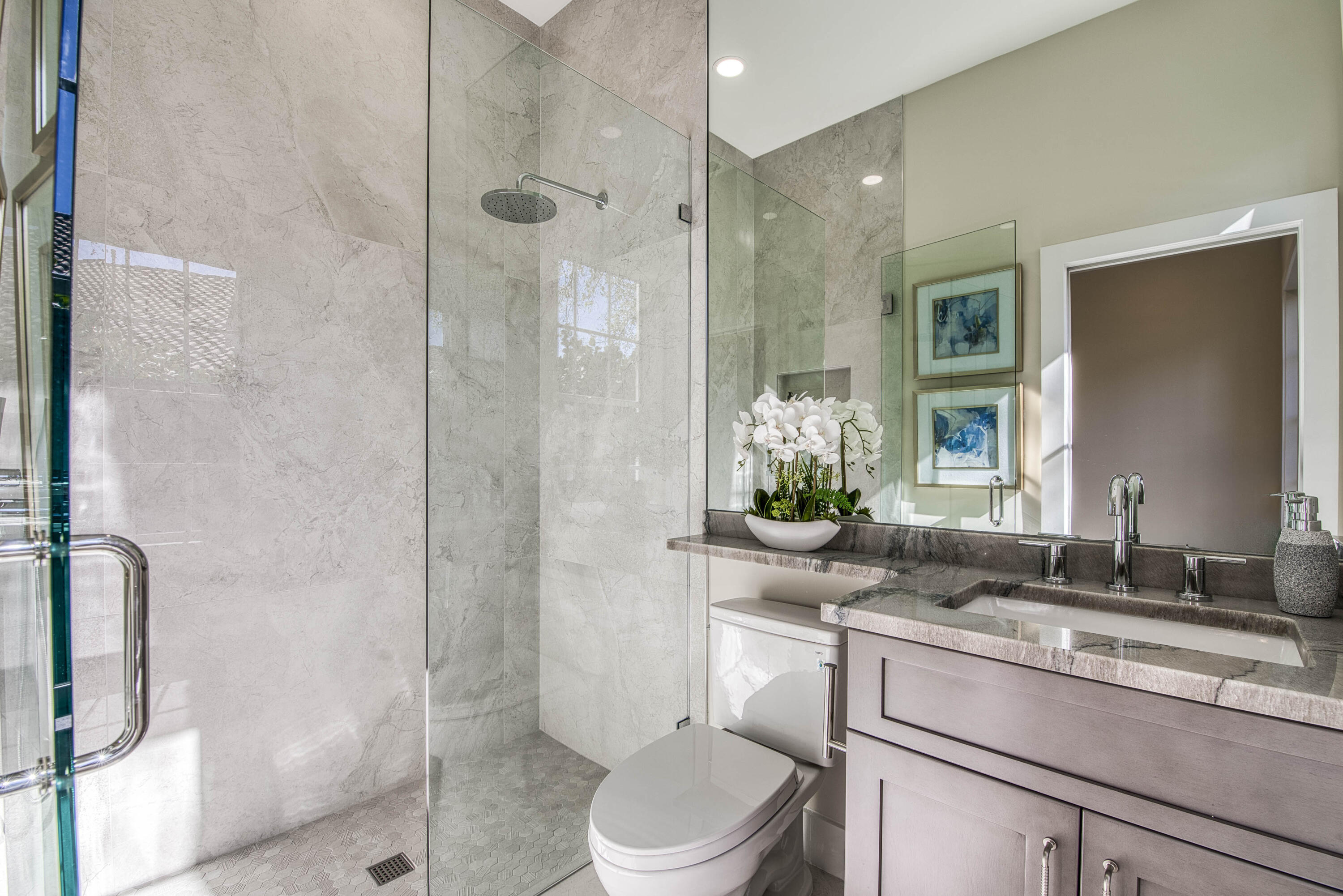 1003 Diamond Head Way