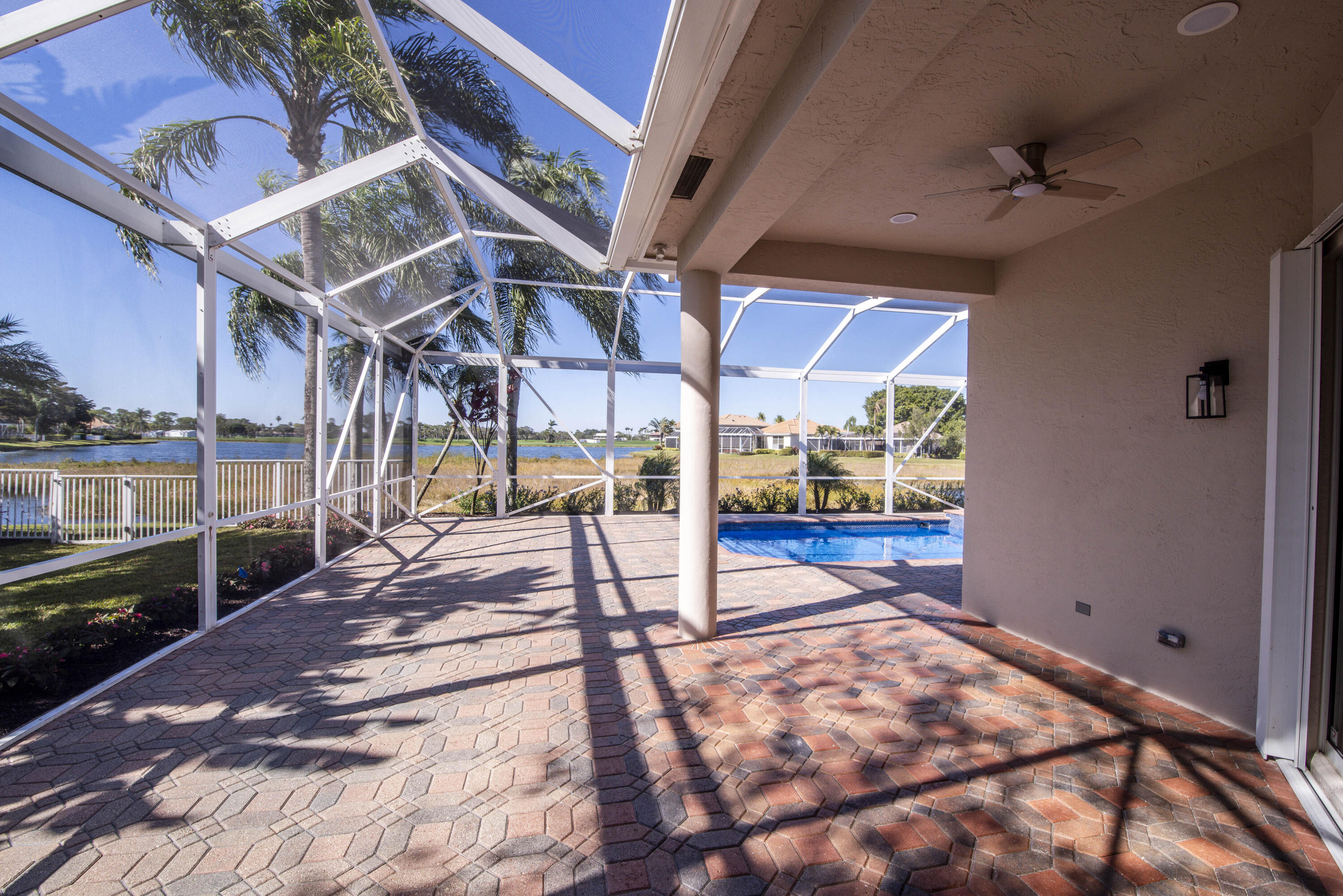 1003 Diamond Head Way
