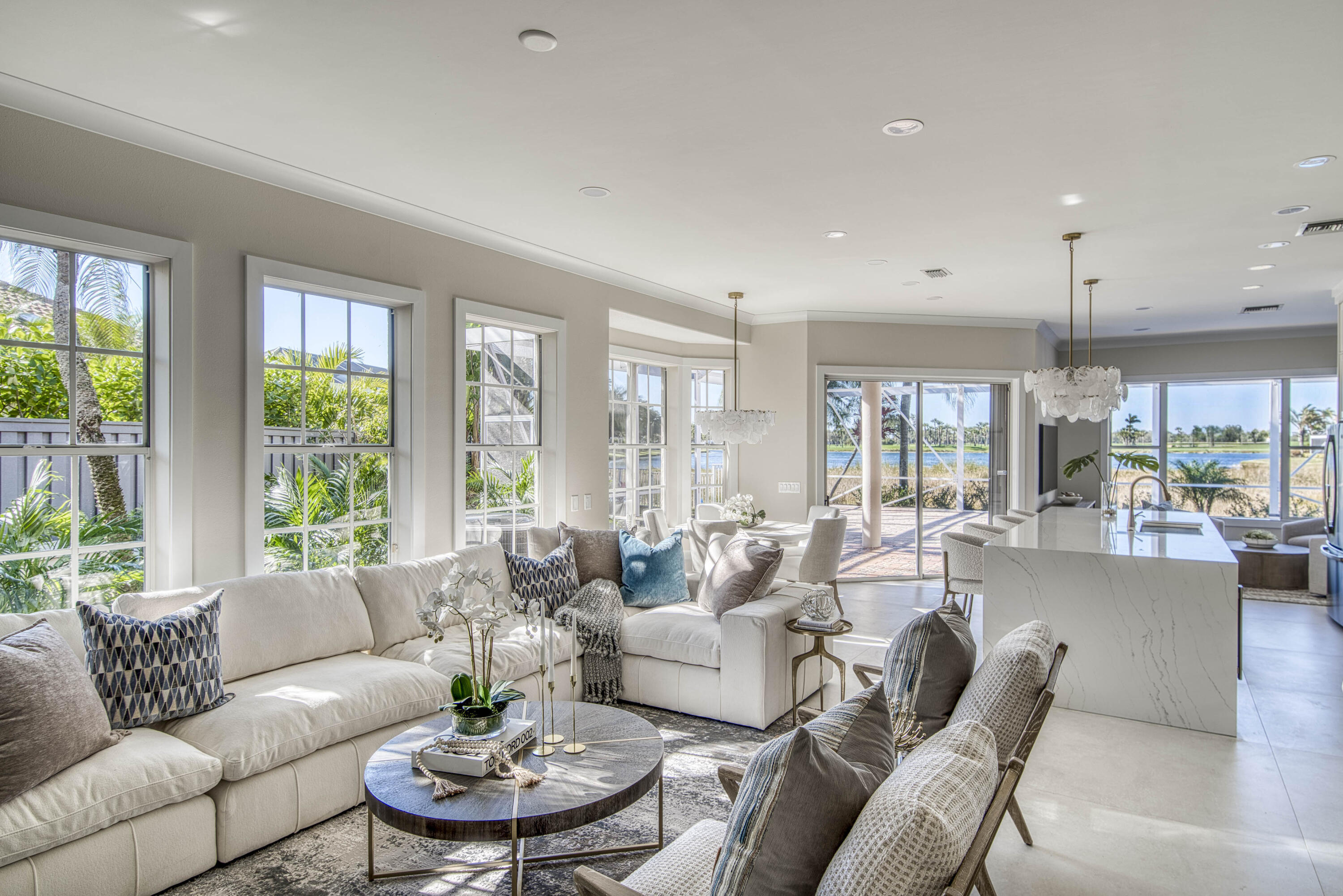 1003 Diamond Head Way