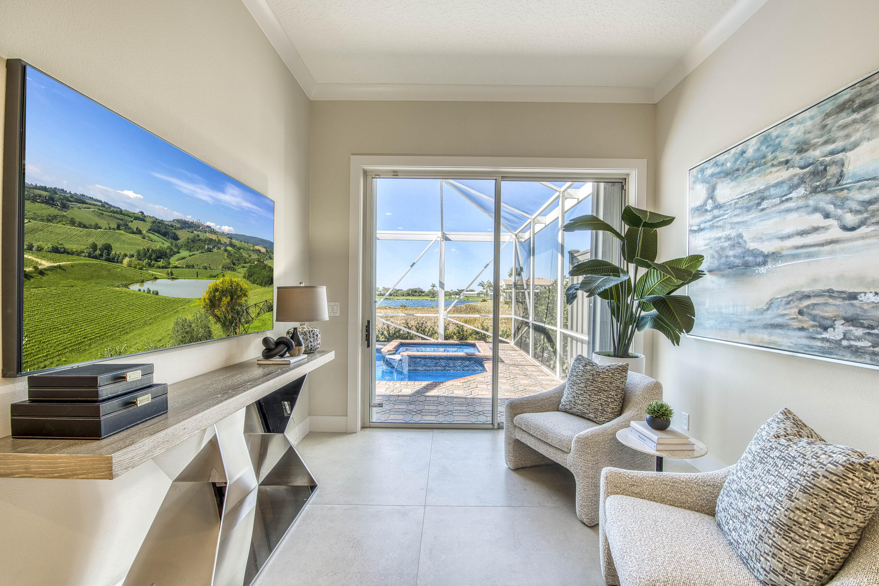 1003 Diamond Head Way