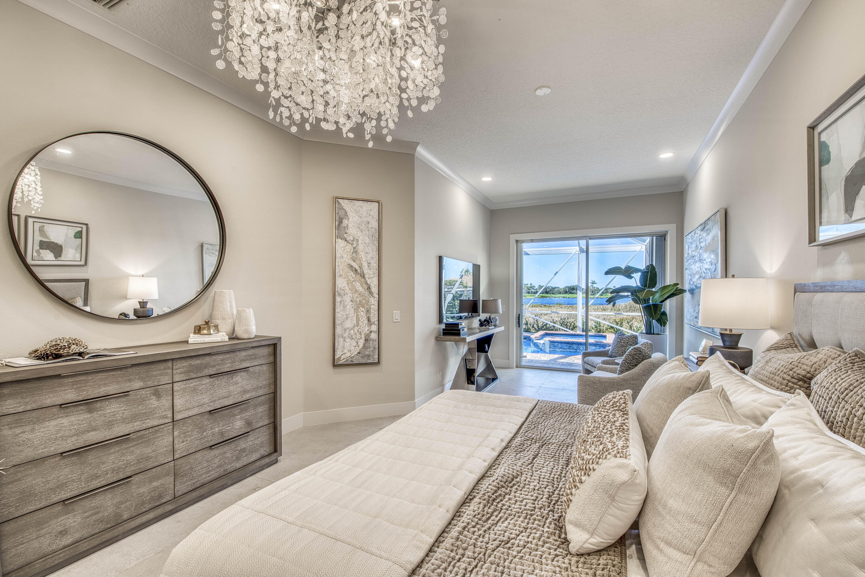 1003 Diamond Head Way