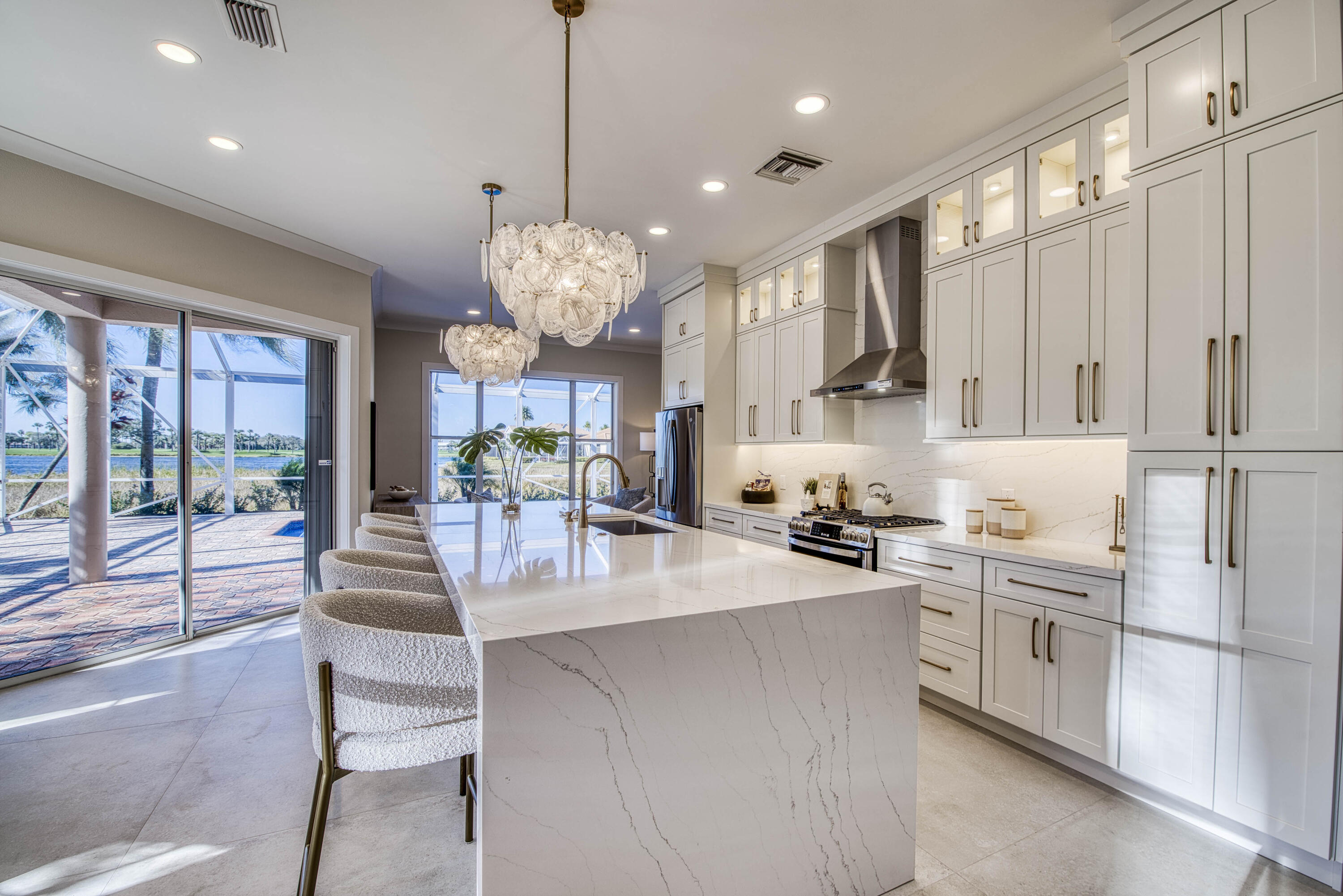 1003 Diamond Head Way
