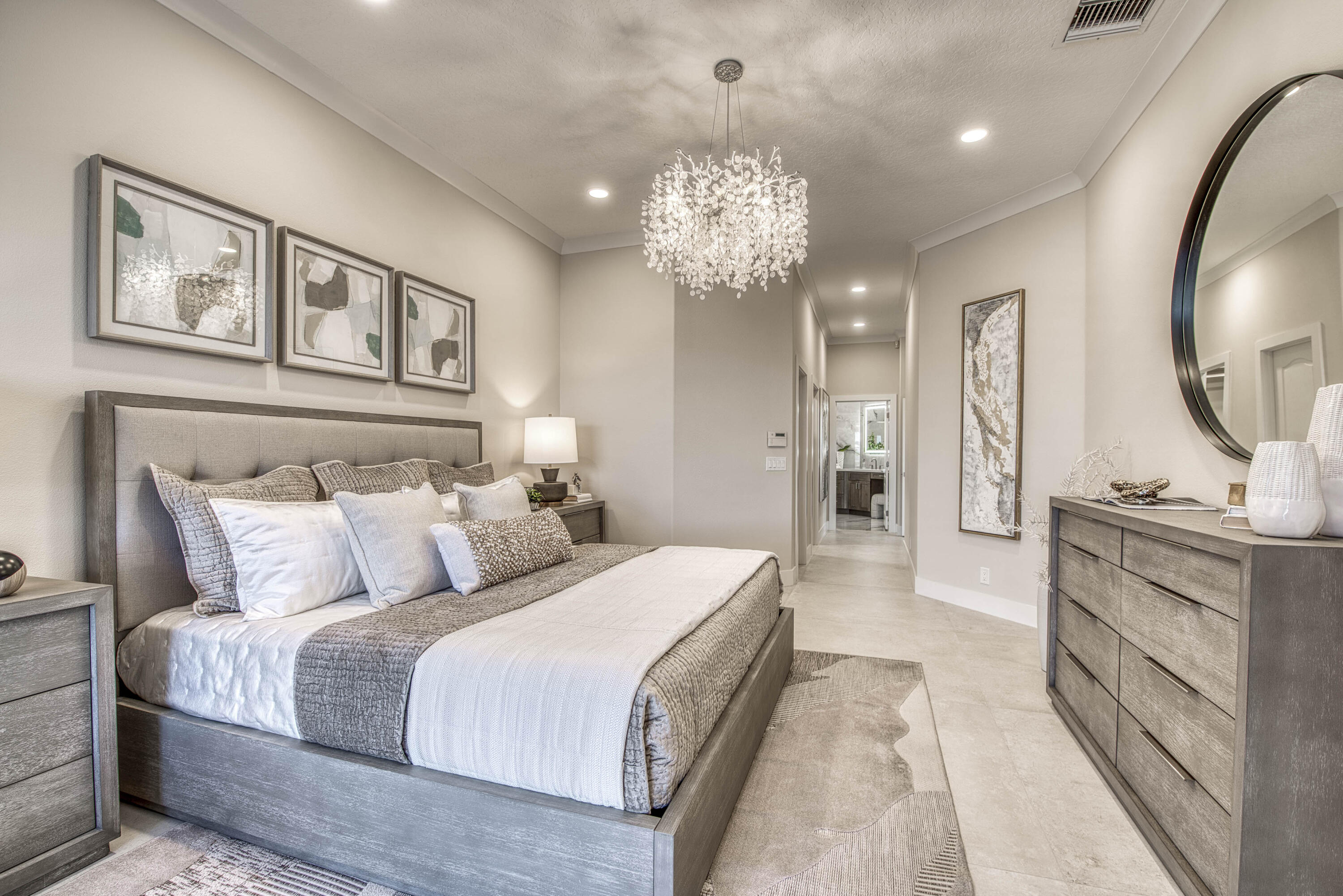 1003 Diamond Head Way