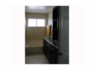 21726 Cromwell Circle