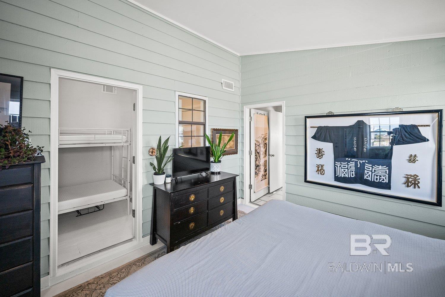 3425 Ponce De Leon Court