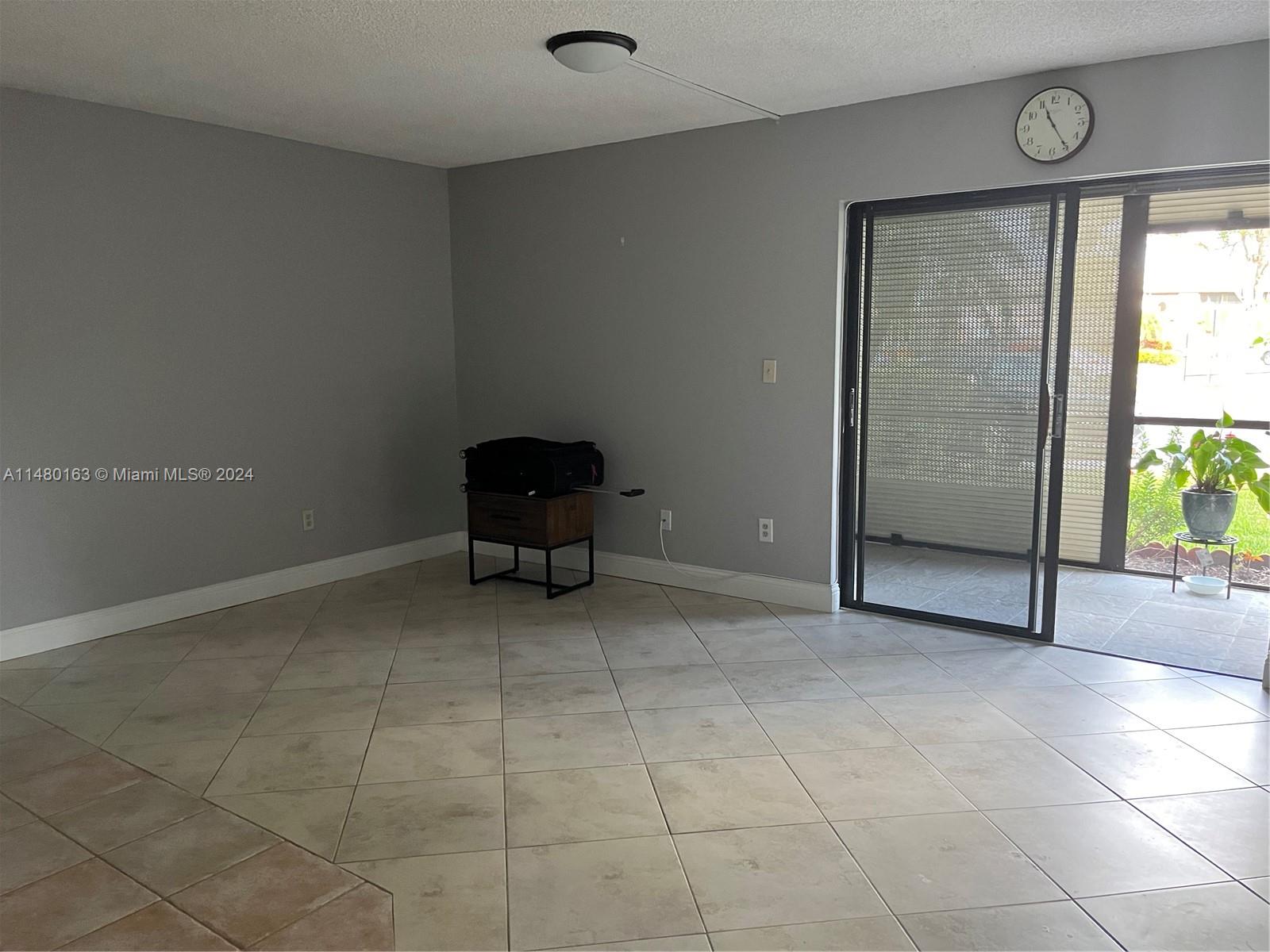 9668 S Belfort Cir # 101