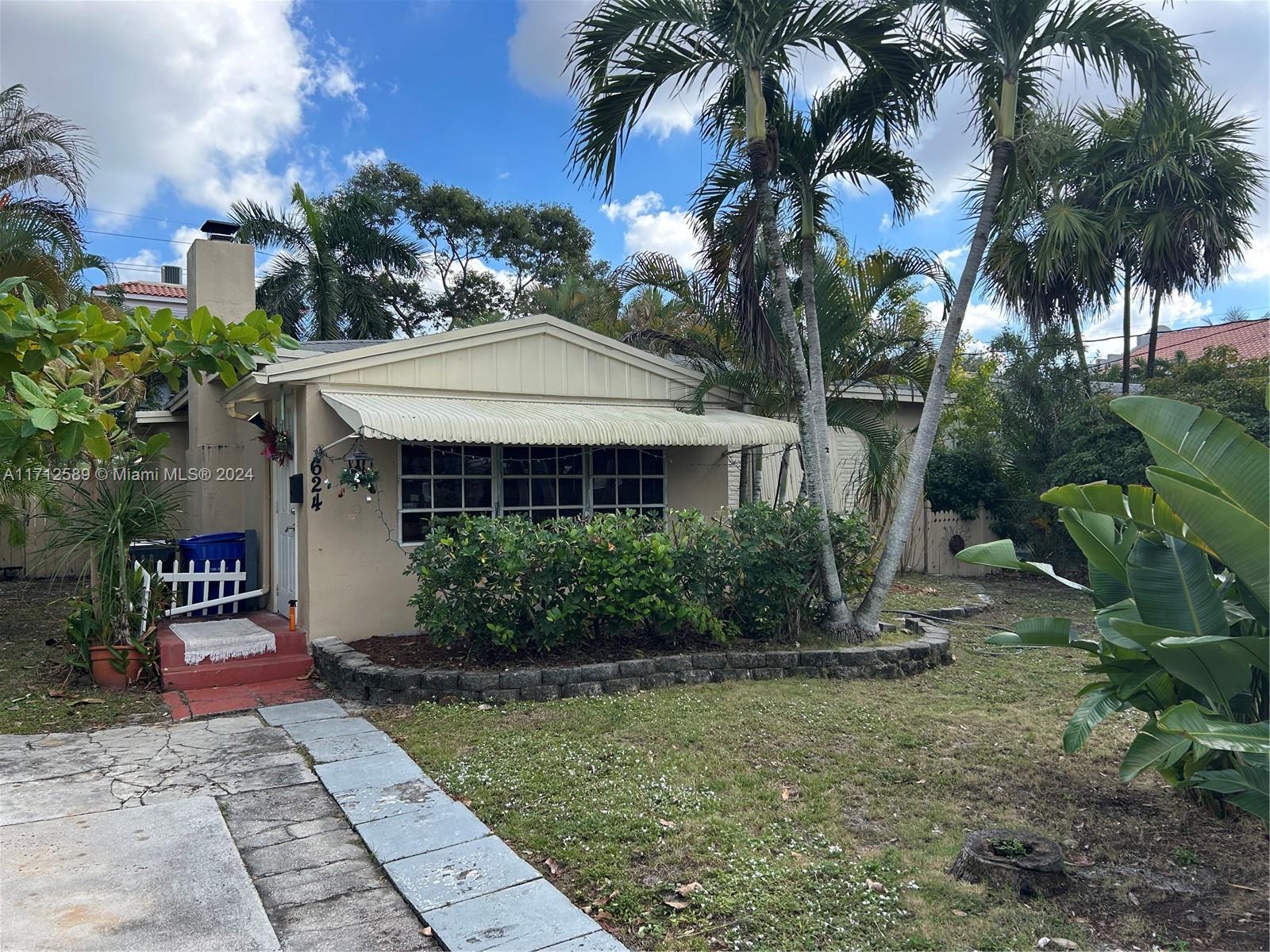 624 SW 8th Ave