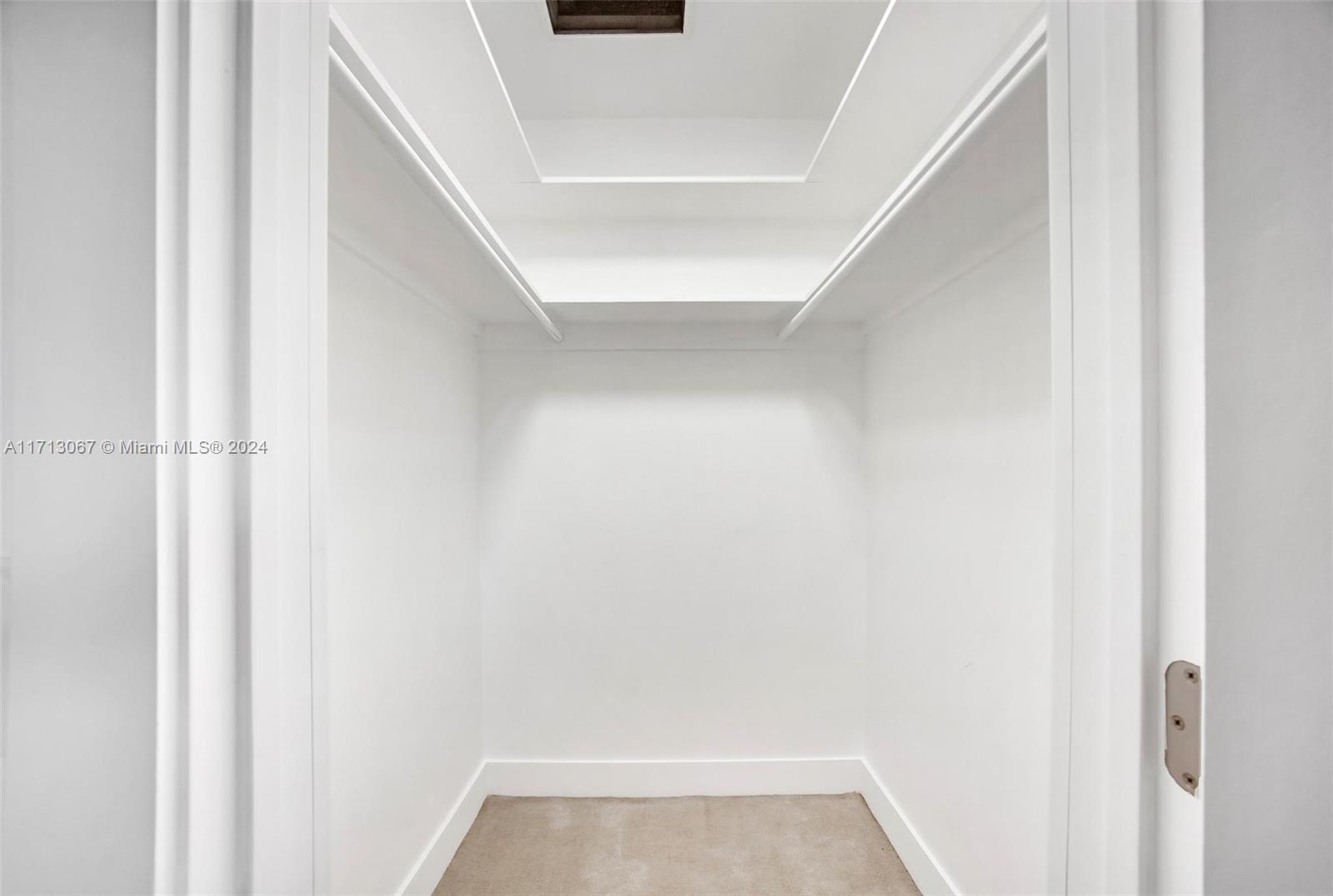 260 SE 5th Ave