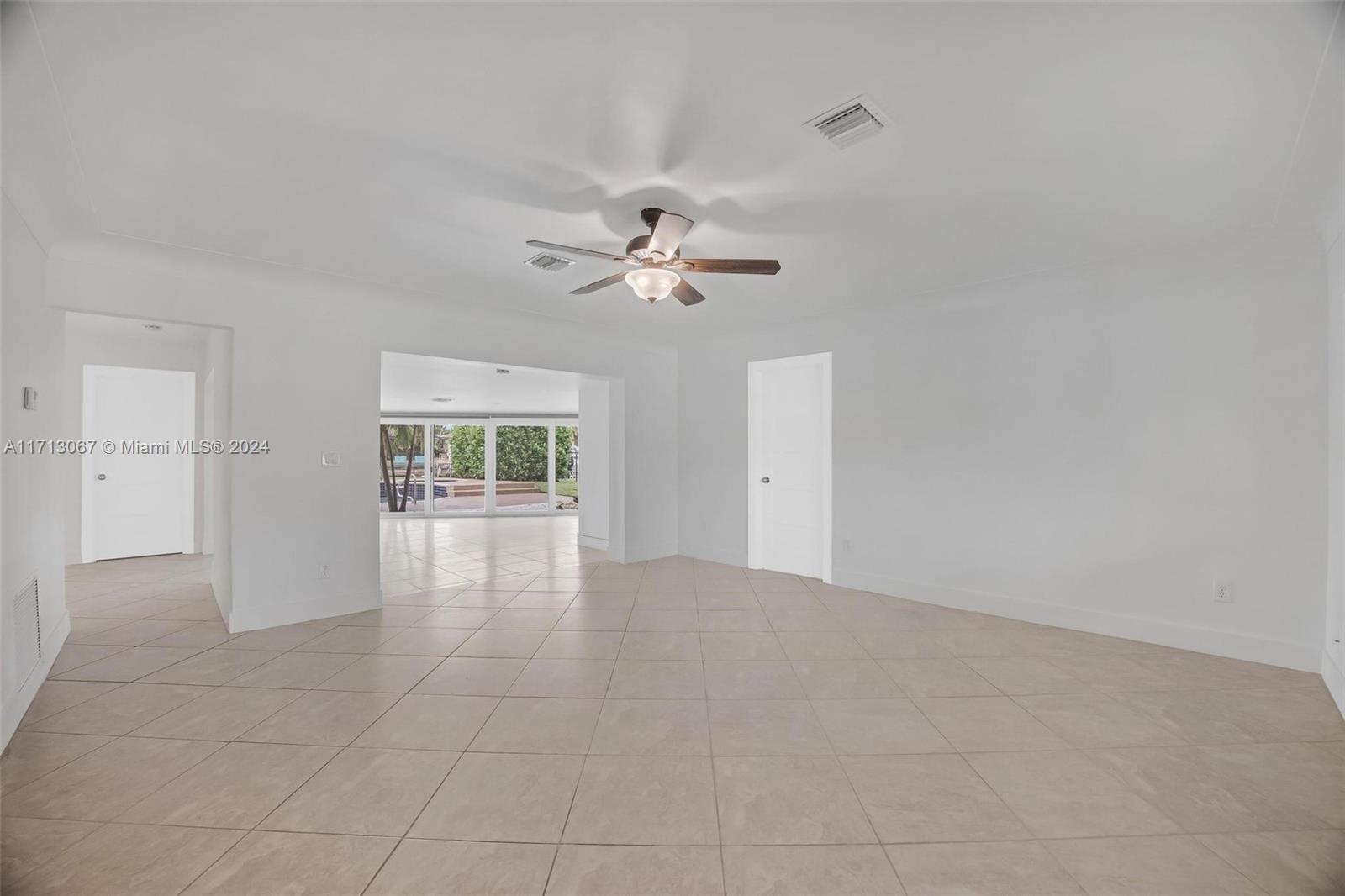 260 SE 5th Ave
