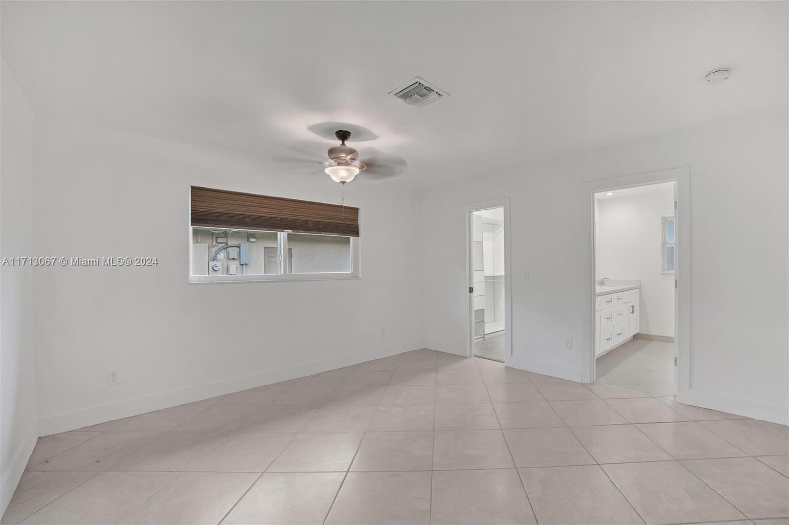 260 SE 5th Ave