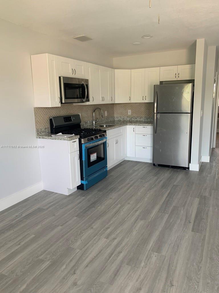 301 E Mcnab Rd # 208