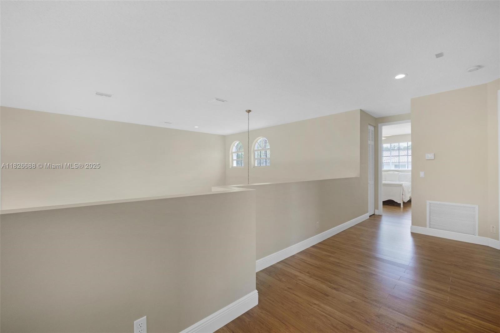 3140 Hidden Hollow Ln