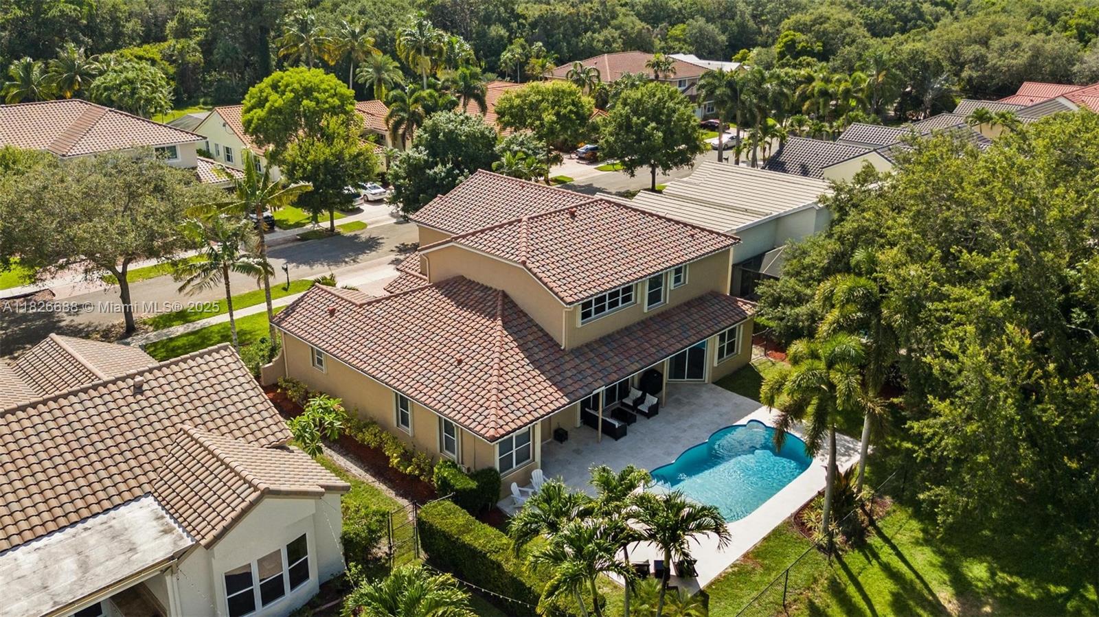 3140 Hidden Hollow Ln