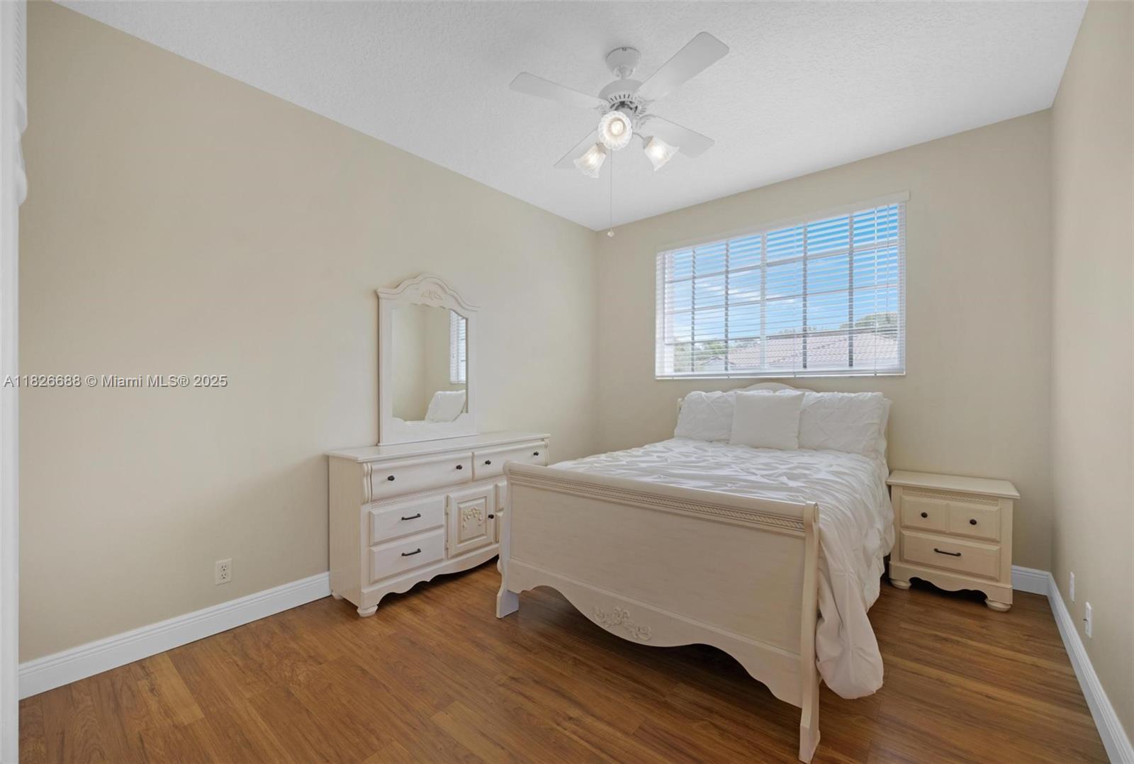 3140 Hidden Hollow Ln