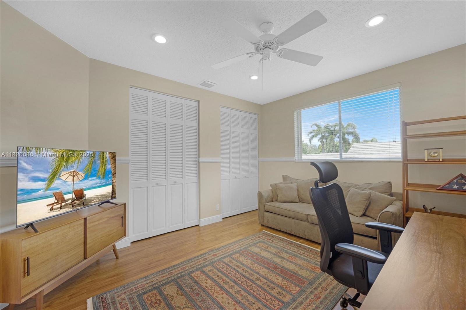 3140 Hidden Hollow Ln