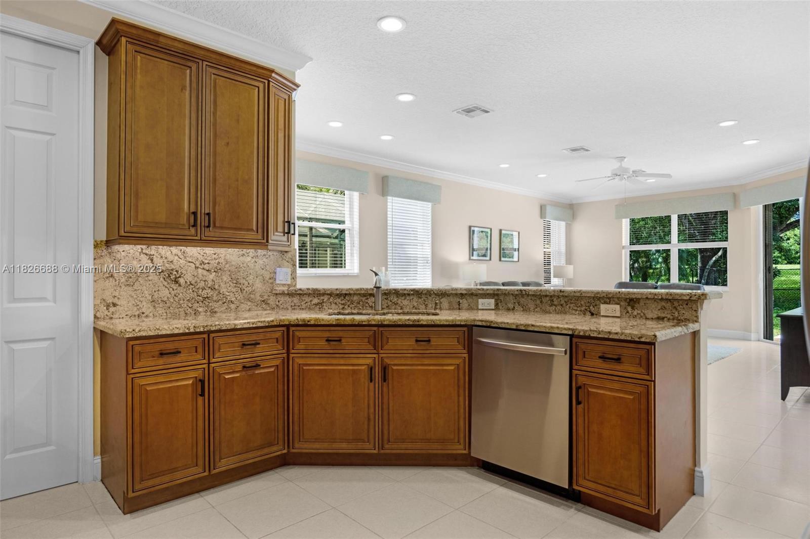 3140 Hidden Hollow Ln