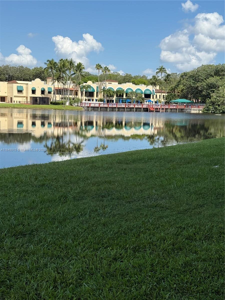 9450 Poinciana Pl # 108