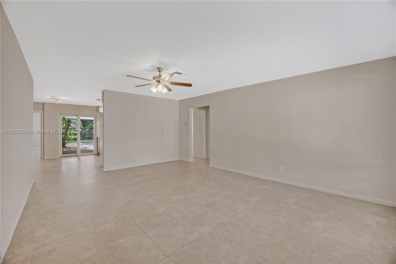 830 SW 18th St