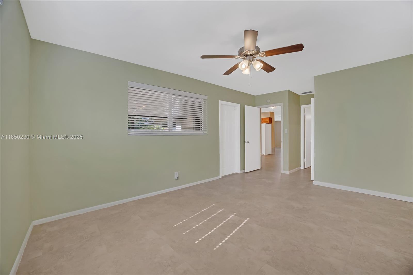 830 SW 18th St