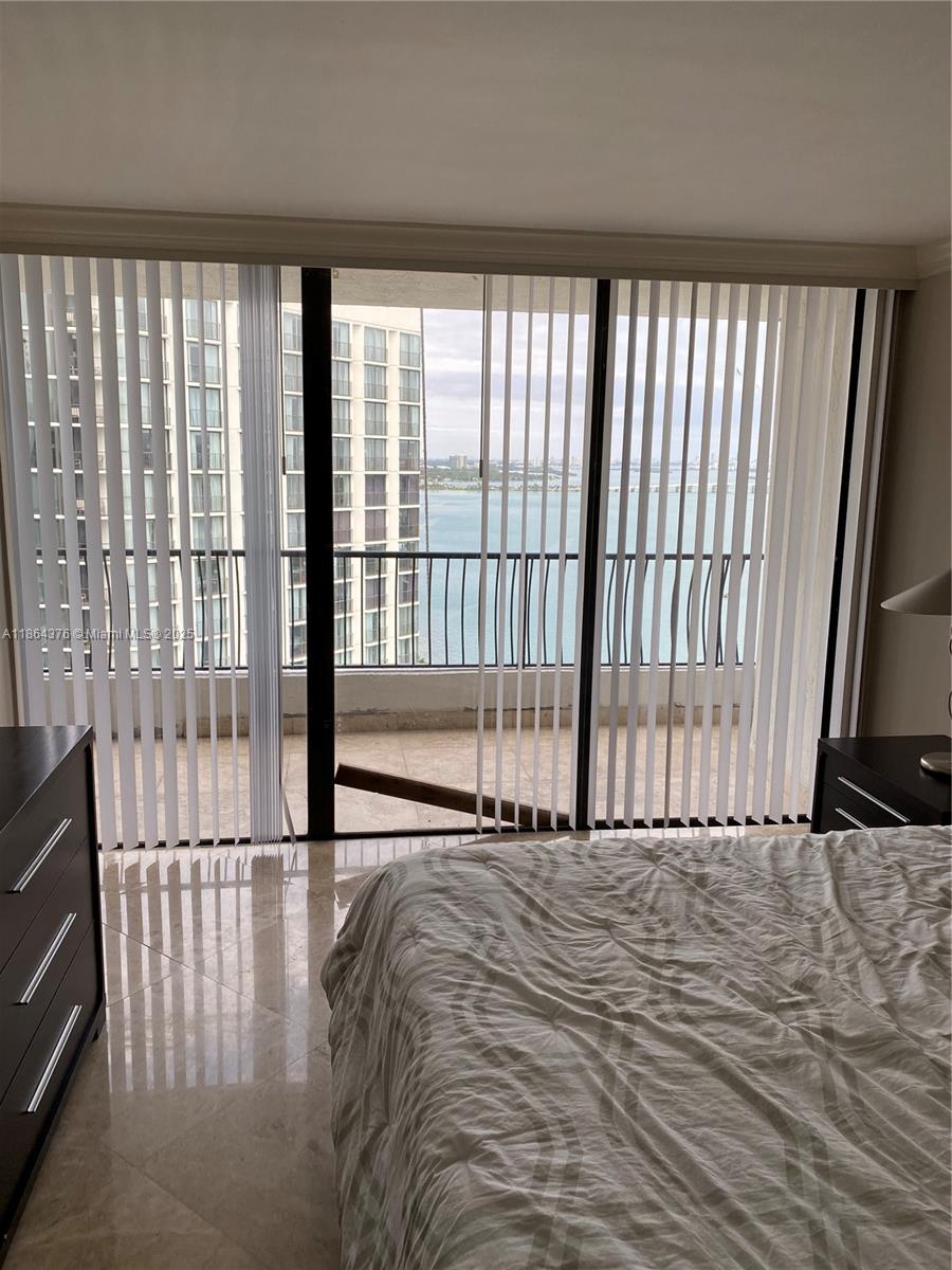 555 NE 15th St # 30D