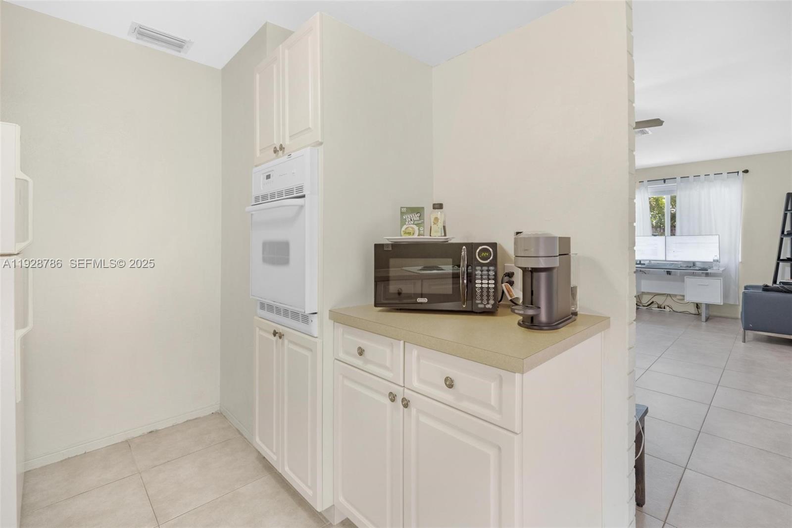 1433 NE 22nd St