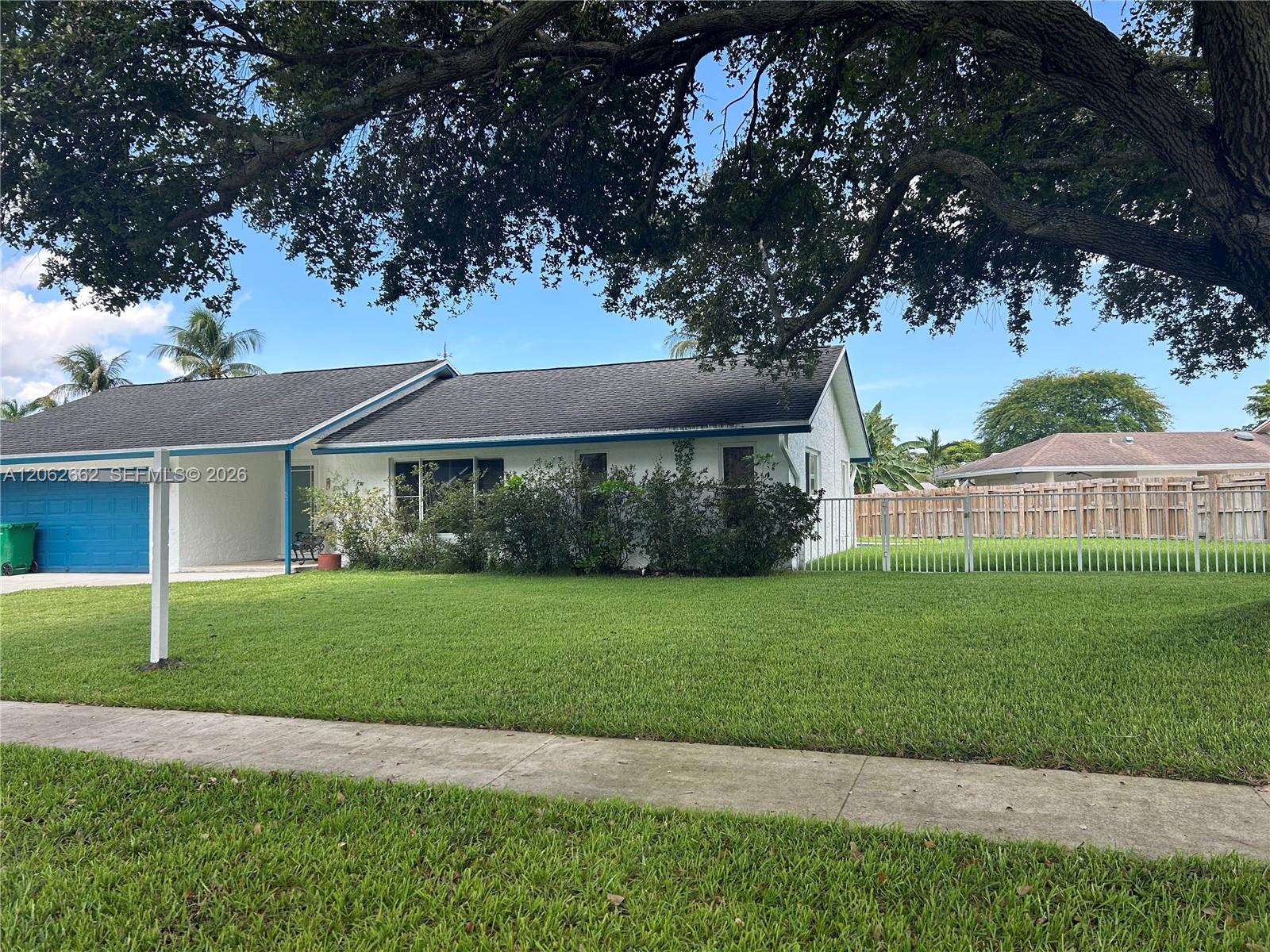2760 SW 86th Way
