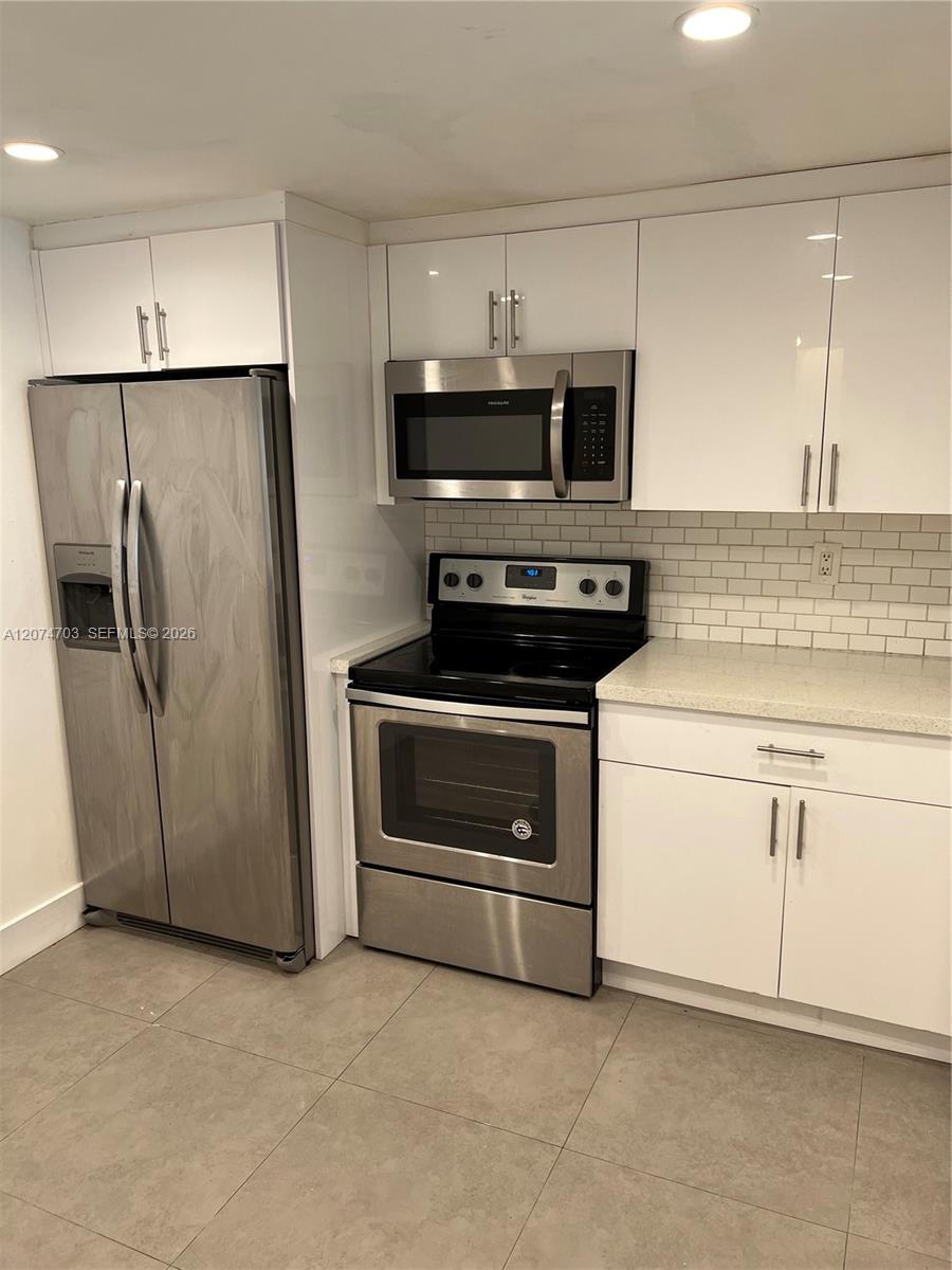 555 NE 15th St # 24E