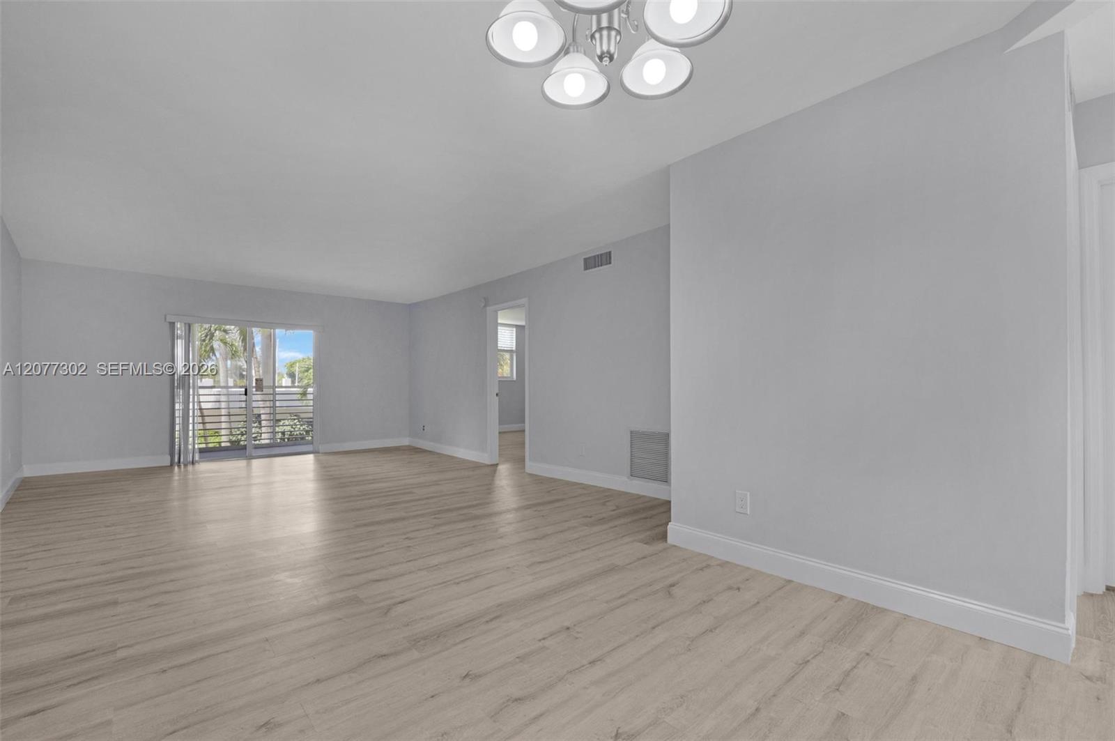 2731 NE 14th St Cswy # 232