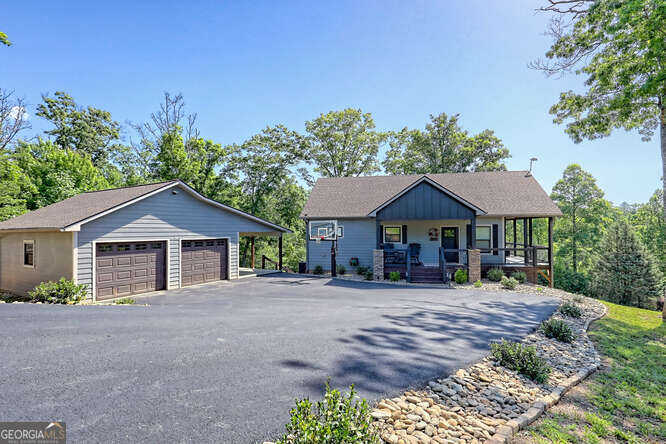 82 Highland Drive
