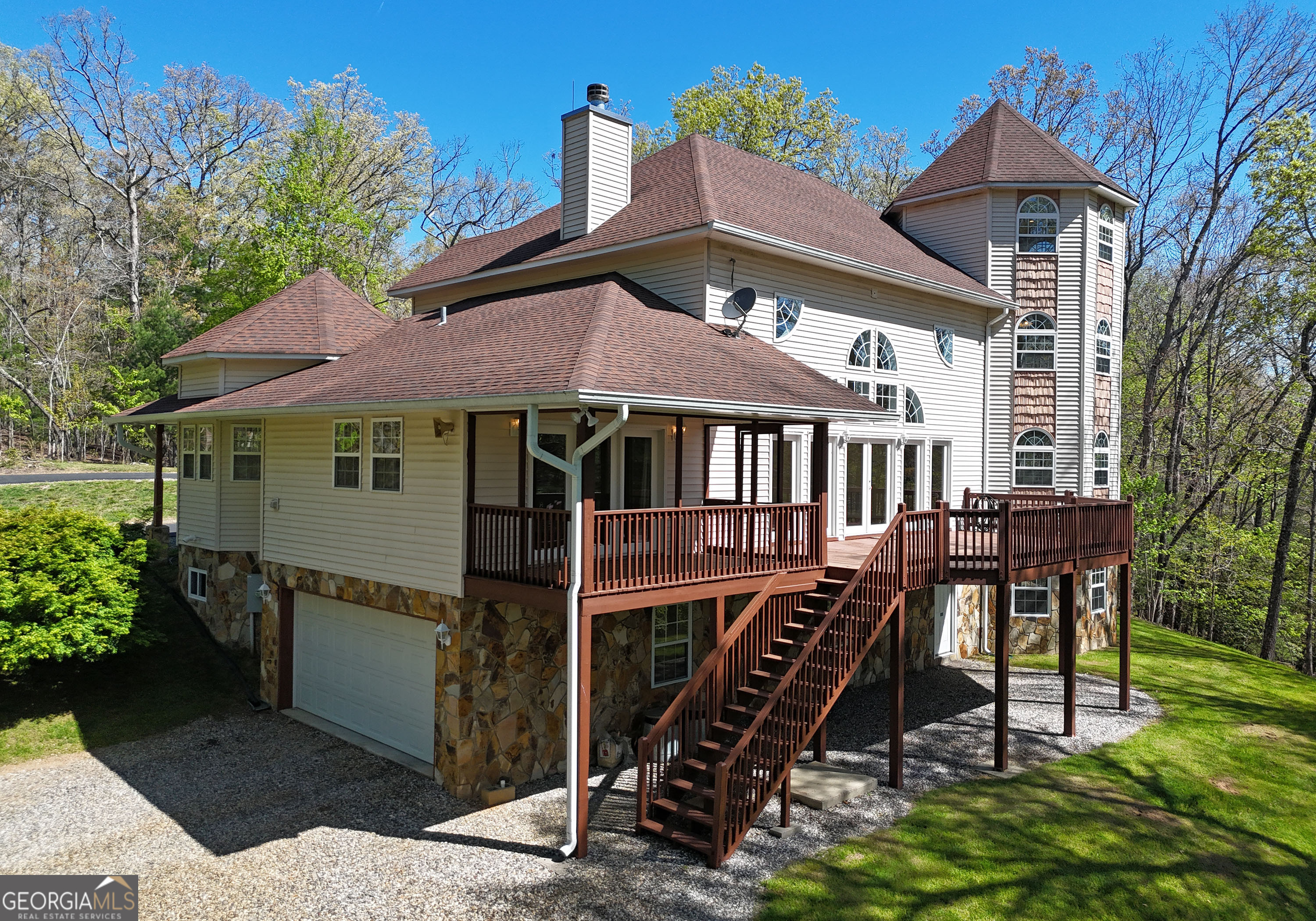 433 Foxfire Road