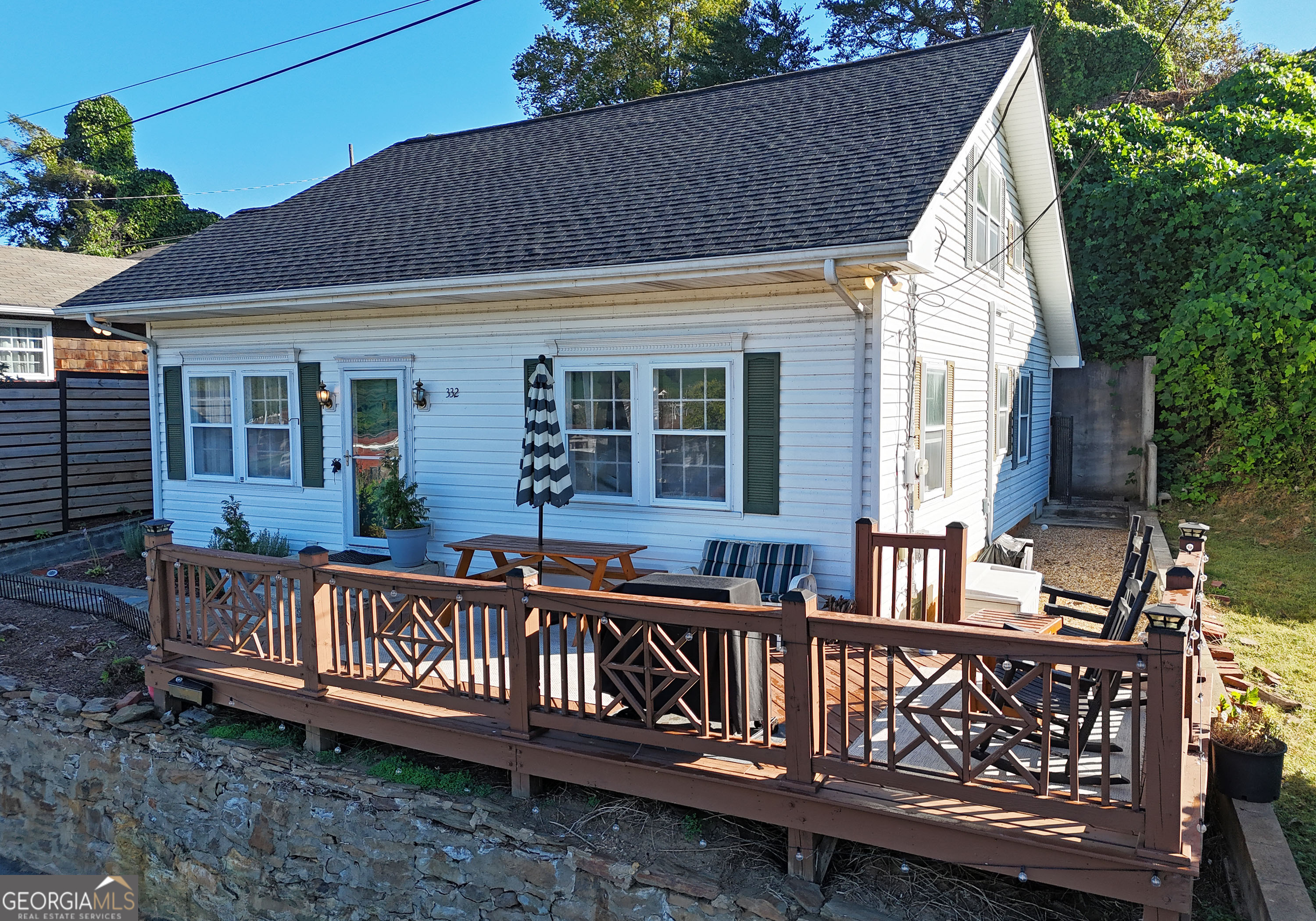332 Ryder Street