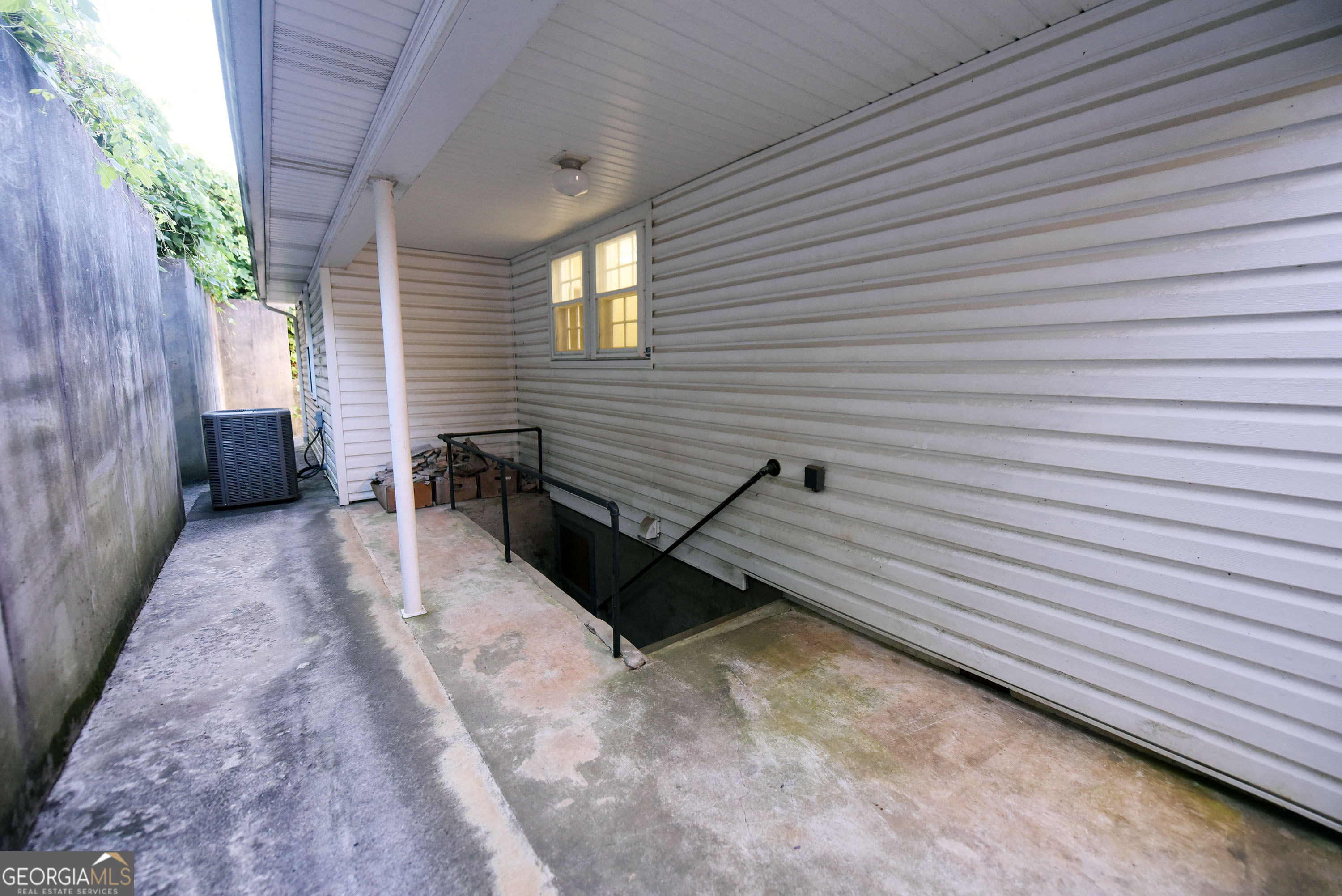 332 Ryder Street