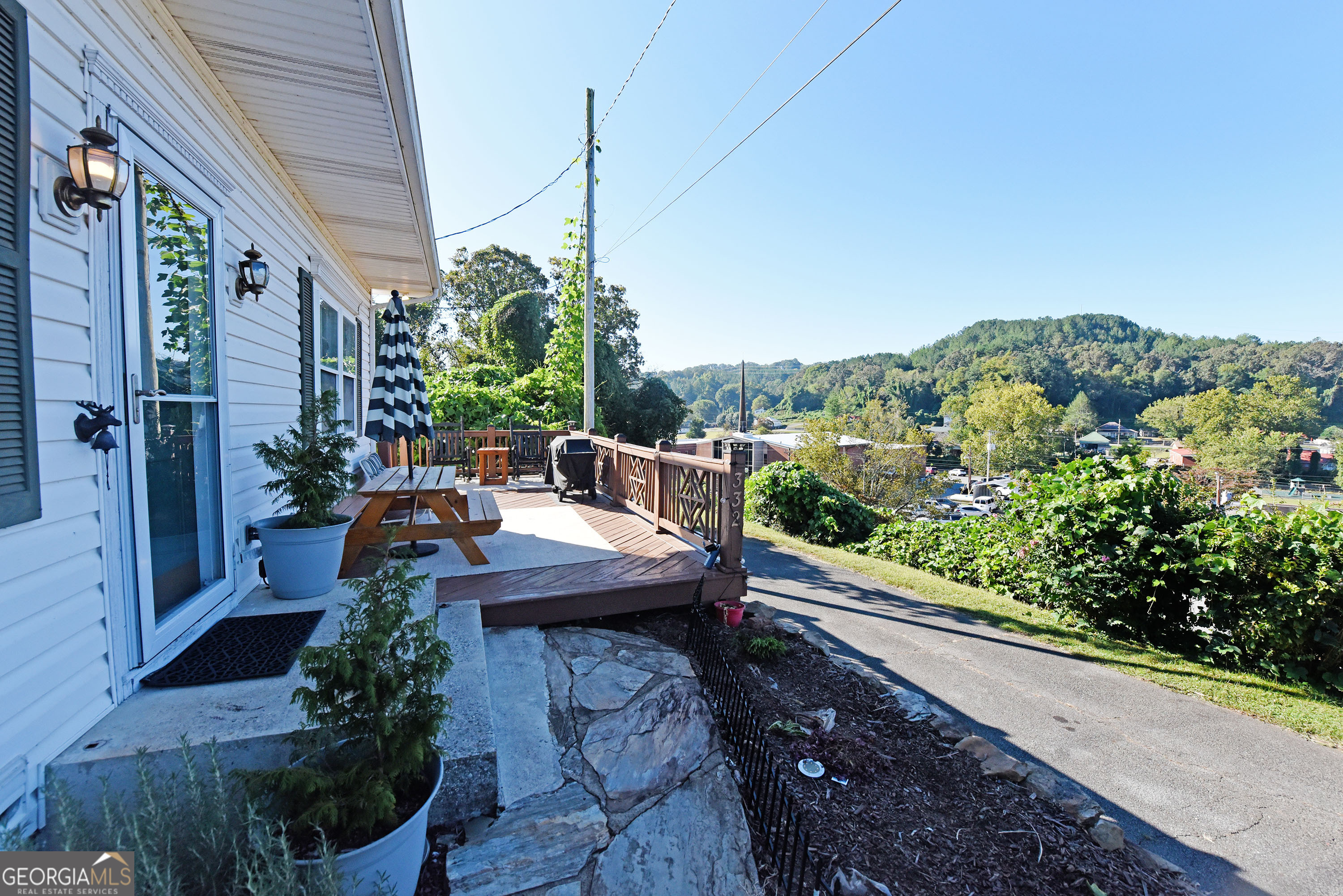 332 Ryder Street