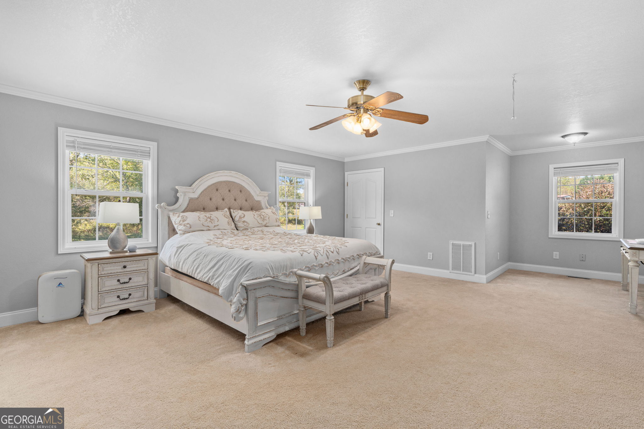 3915 Blue Ridge Highway