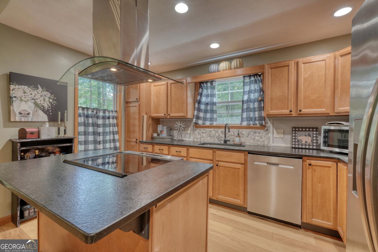 222 Bryant Cove Road