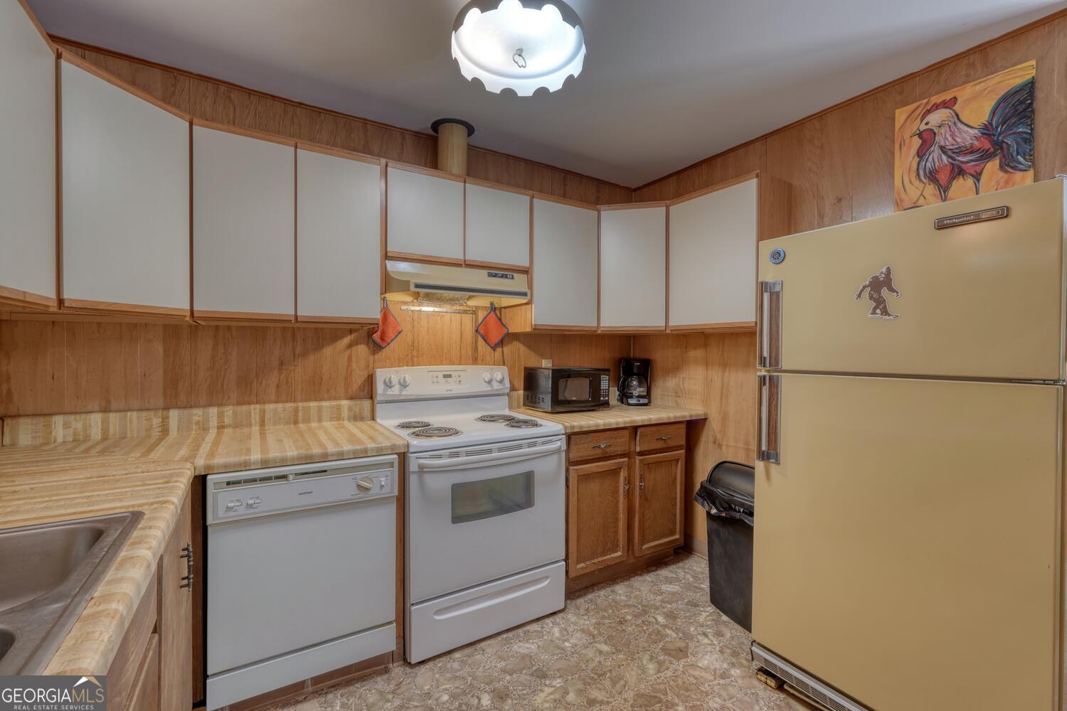 8088 Ivylog Gap Road