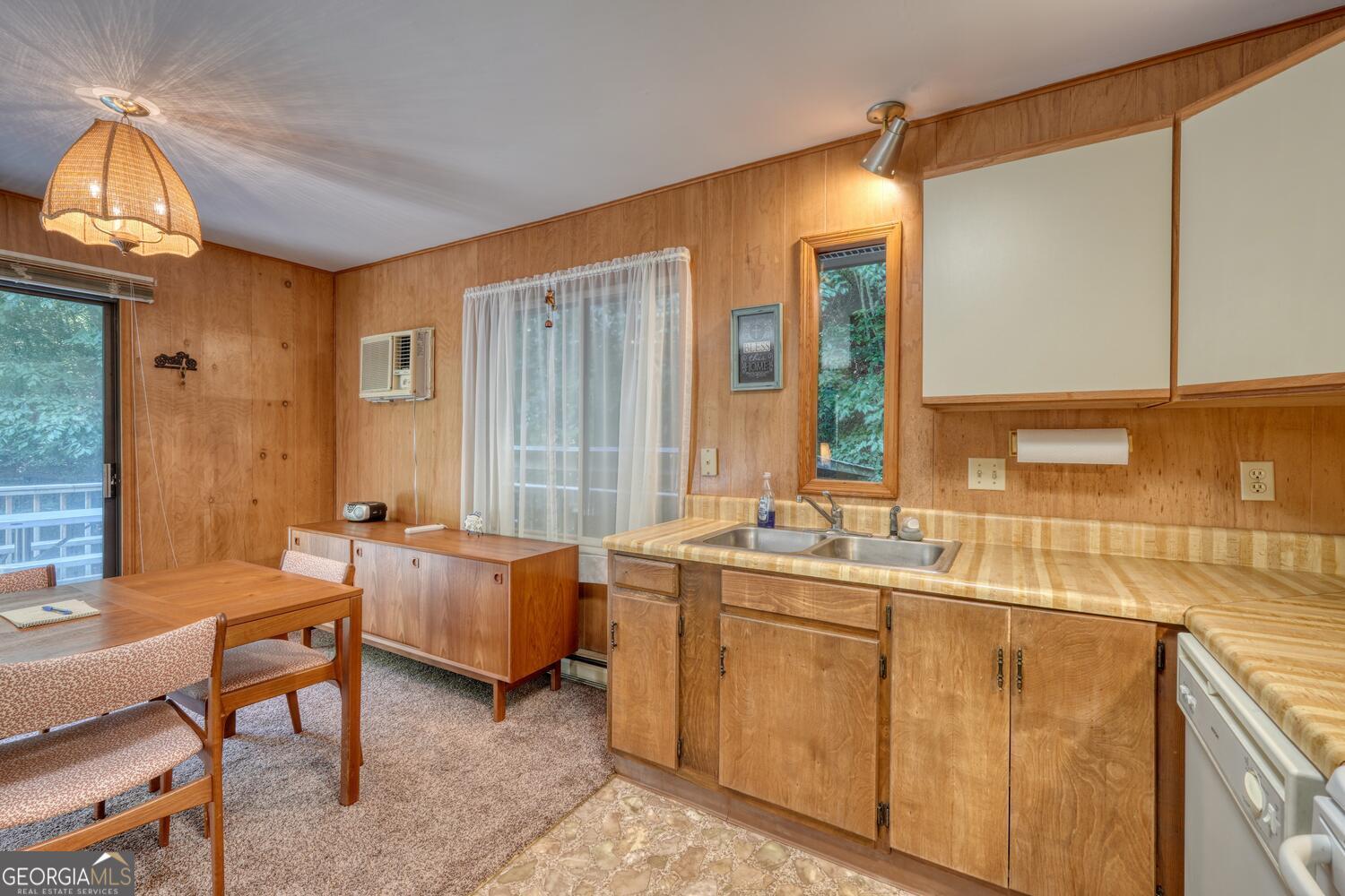 8088 Ivylog Gap Road