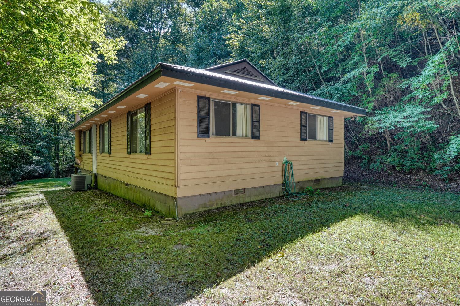 8088 Ivylog Gap Road