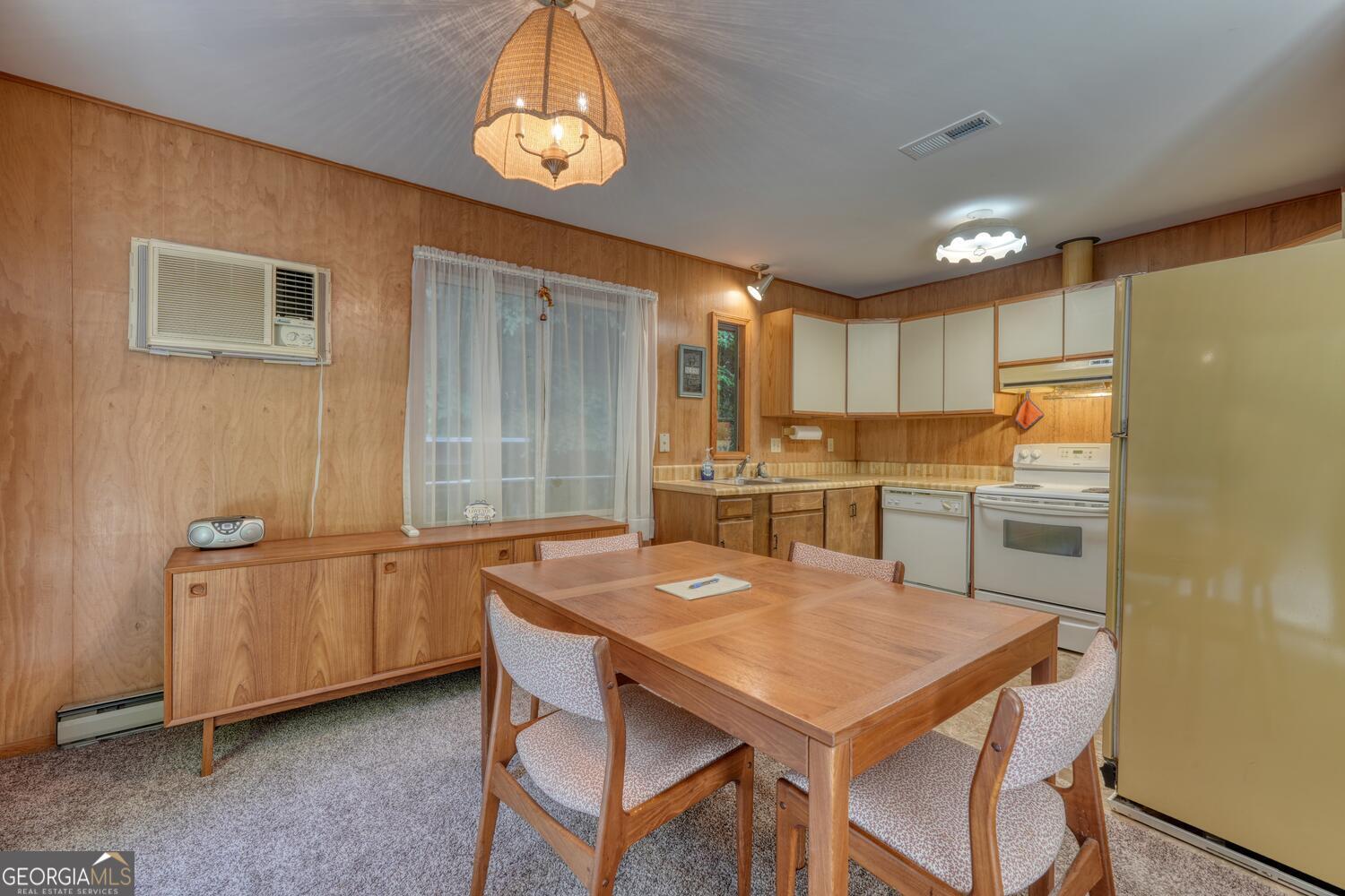 8088 Ivylog Gap Road