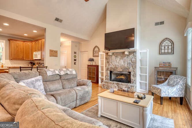 302 Brook Green Court