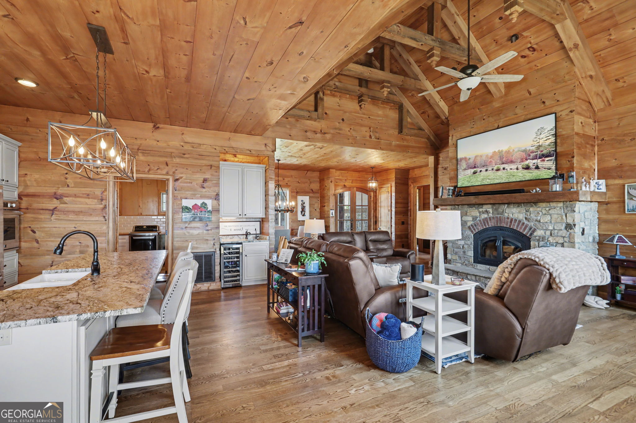 899 RIDGE POINTE Way