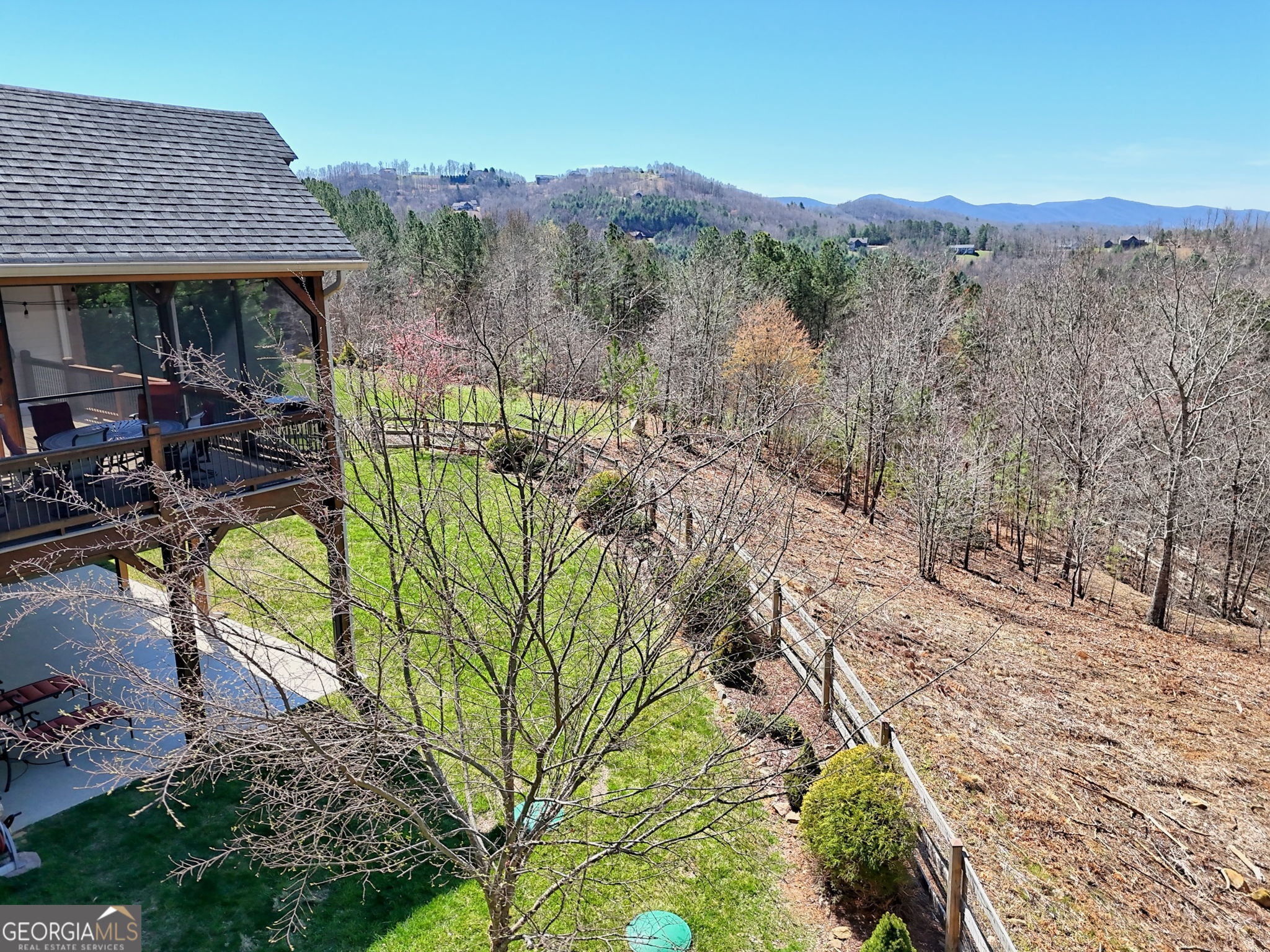 899 RIDGE POINTE Way