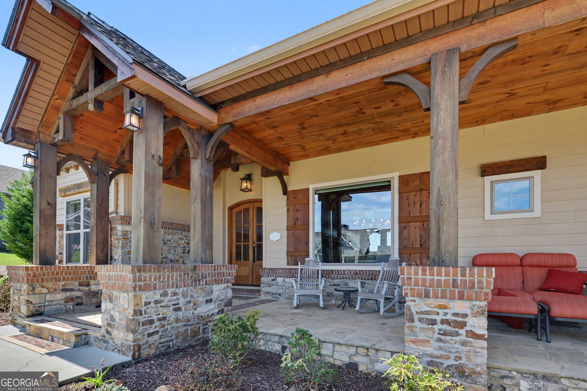899 RIDGE POINTE Way