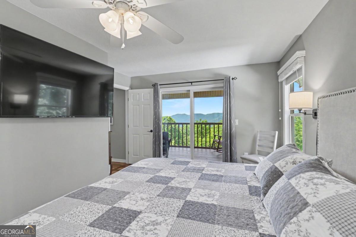 1157 Summit Way # 131